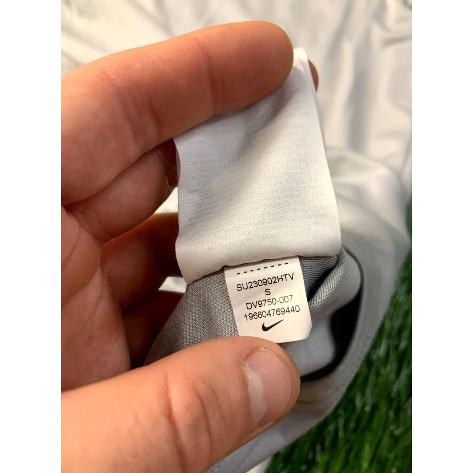 Nike NIKE ACADEMY DRI-FIT ORIGINAL 2023 MEN FOOTBALL SHIRT JERSEY TEE SIZE S Gray and Neon Size US S / EU 44-46 / 1 - 6 Thumbnail
