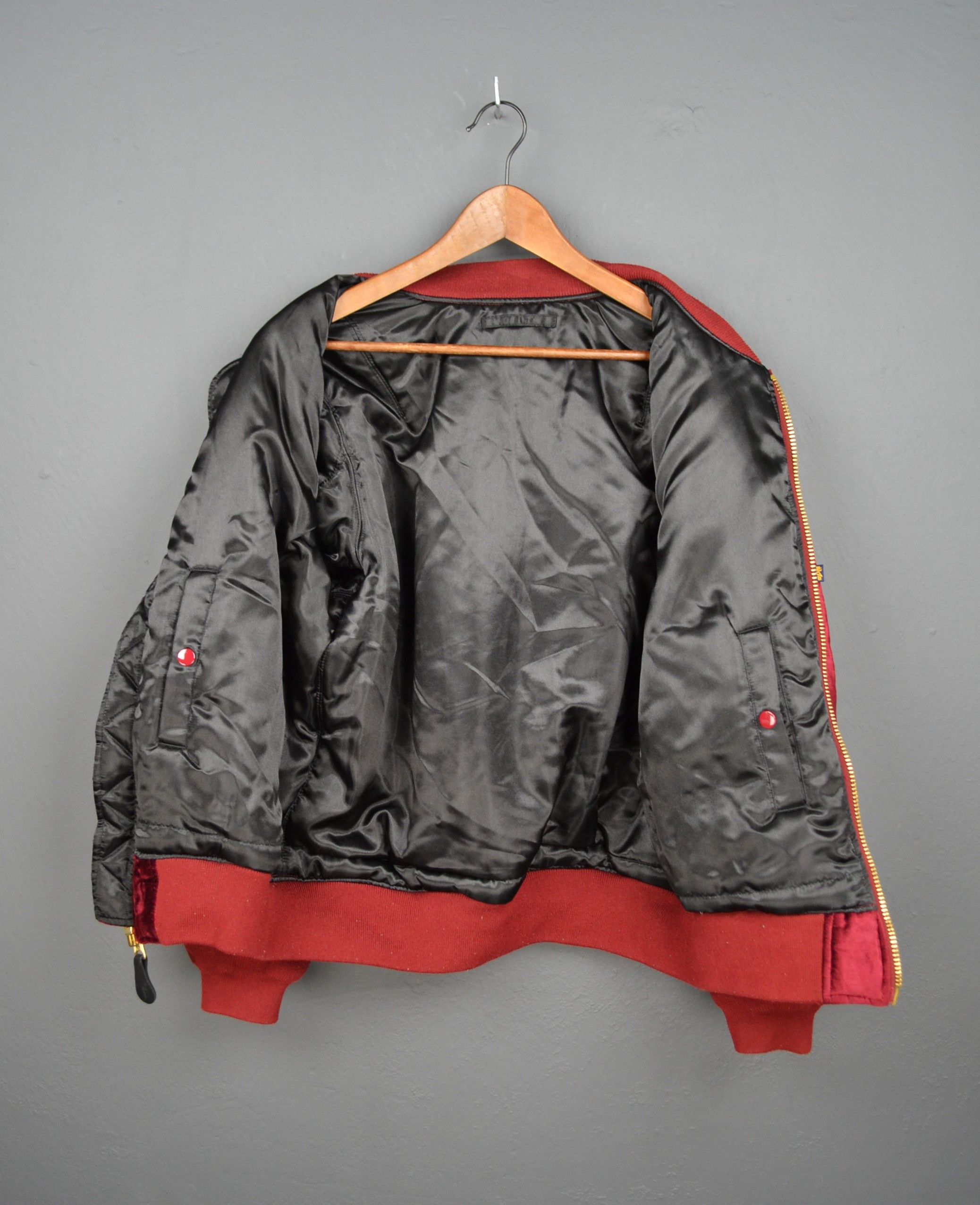 Alpha Industries Alpha Industries L Velvet Red Burgundy MA-1 Bomber Size US L / EU 52-54 / 3 - 14 Thumbnail
