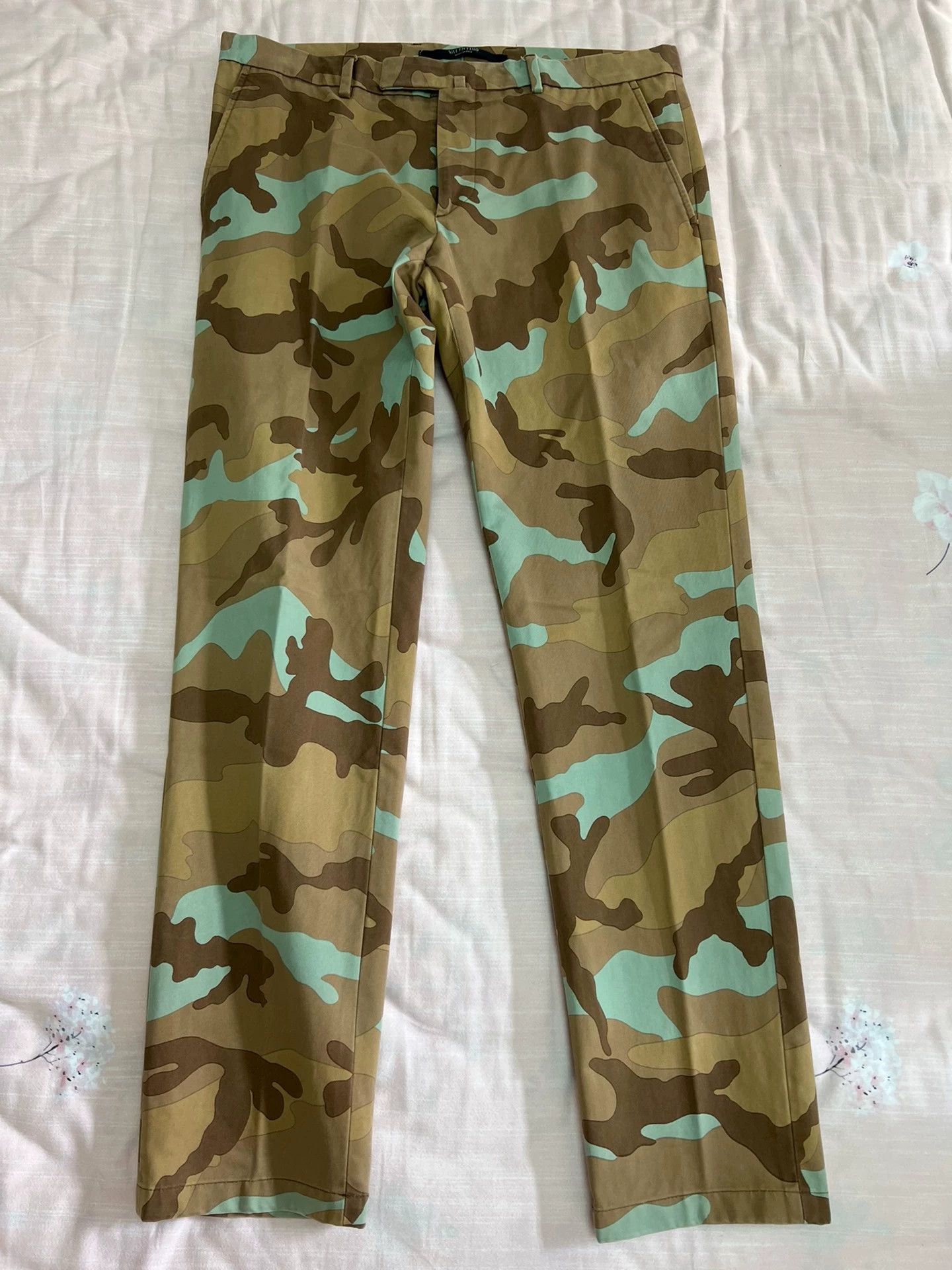 Valentino Valentino Camo Men's Casual Pants 48 Size US 32 / EU 48 - 2 Thumbnail