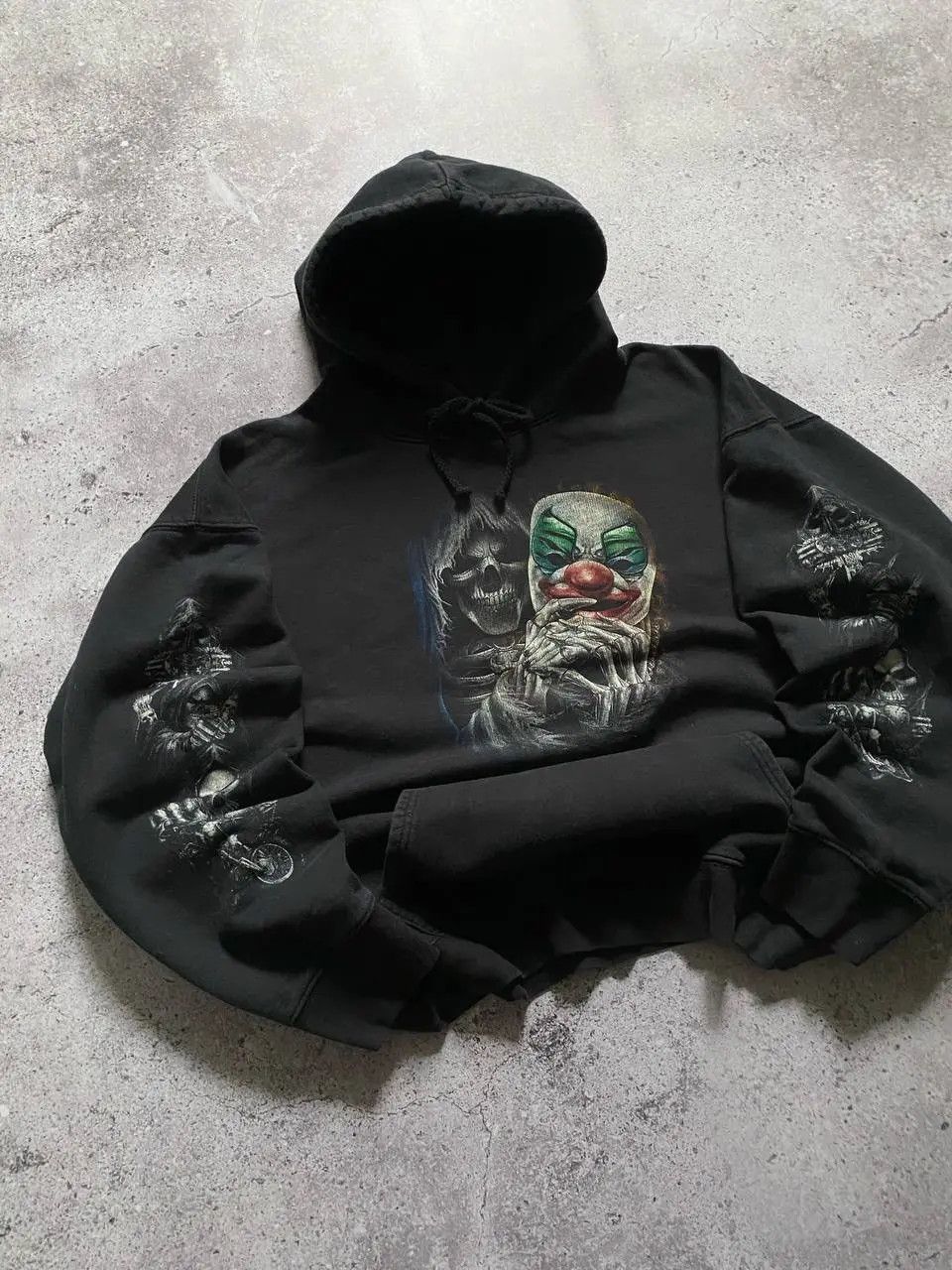 Japanese Brand VINTAGE 90s JOKER SKELETON BAGGY BOXY FADED HOODIE Size US L / EU 52-54 / 3 - 5 Thumbnail
