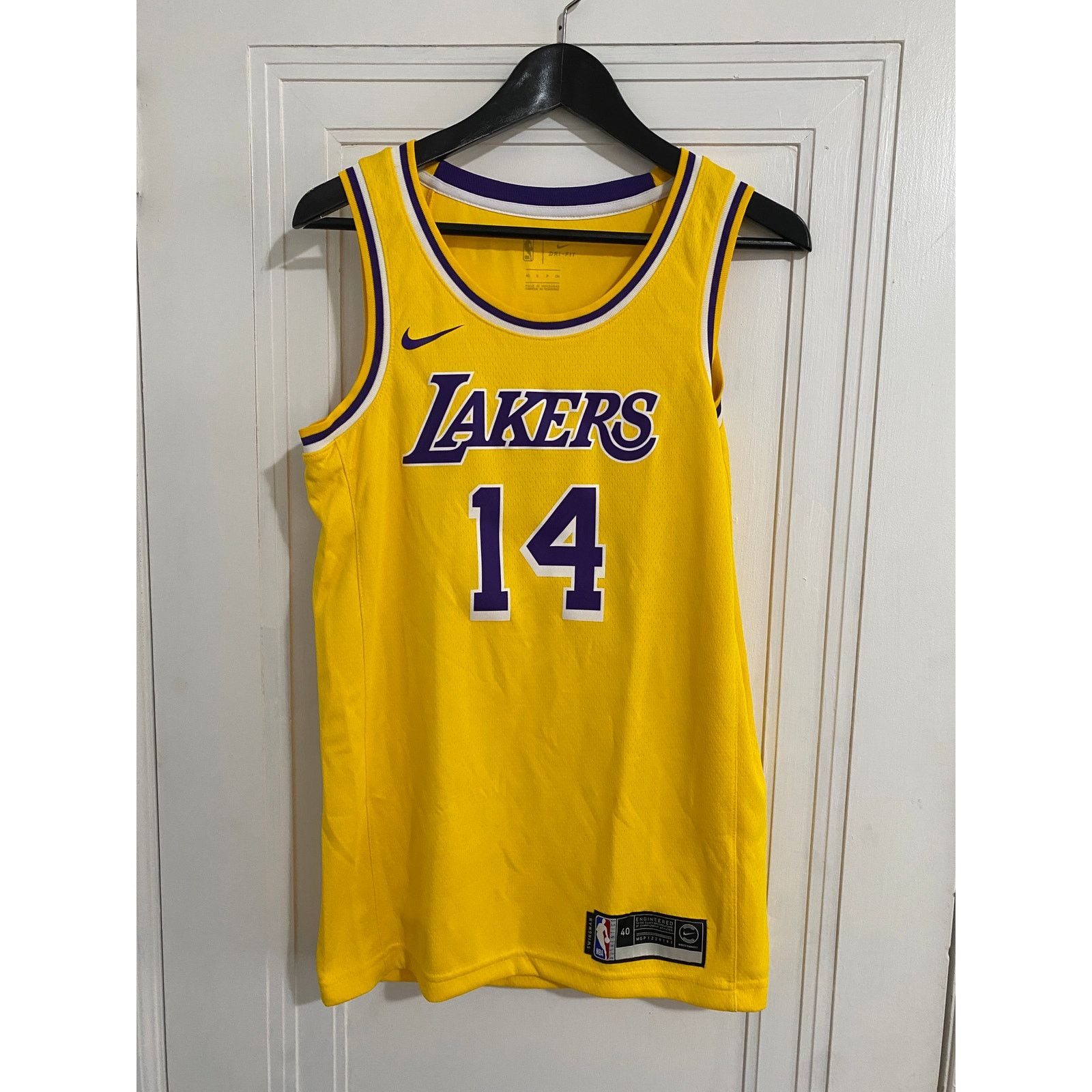 Nike NWOT Brandon Ingram Los Angeles Lakers Nike Jersey Size S Size US S / EU 44-46 / 1 - 1 Thumbnail