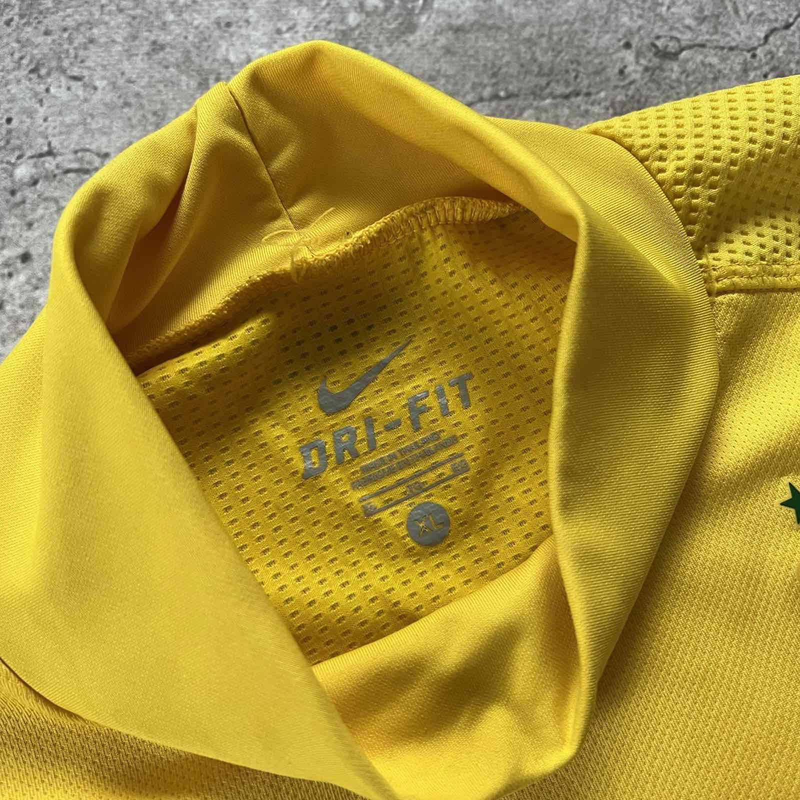 Nike Brazil home 2011/2012 Soccer jersey football Matchworn Sz XL Size US XL / EU 56 / 4 - 6 Thumbnail