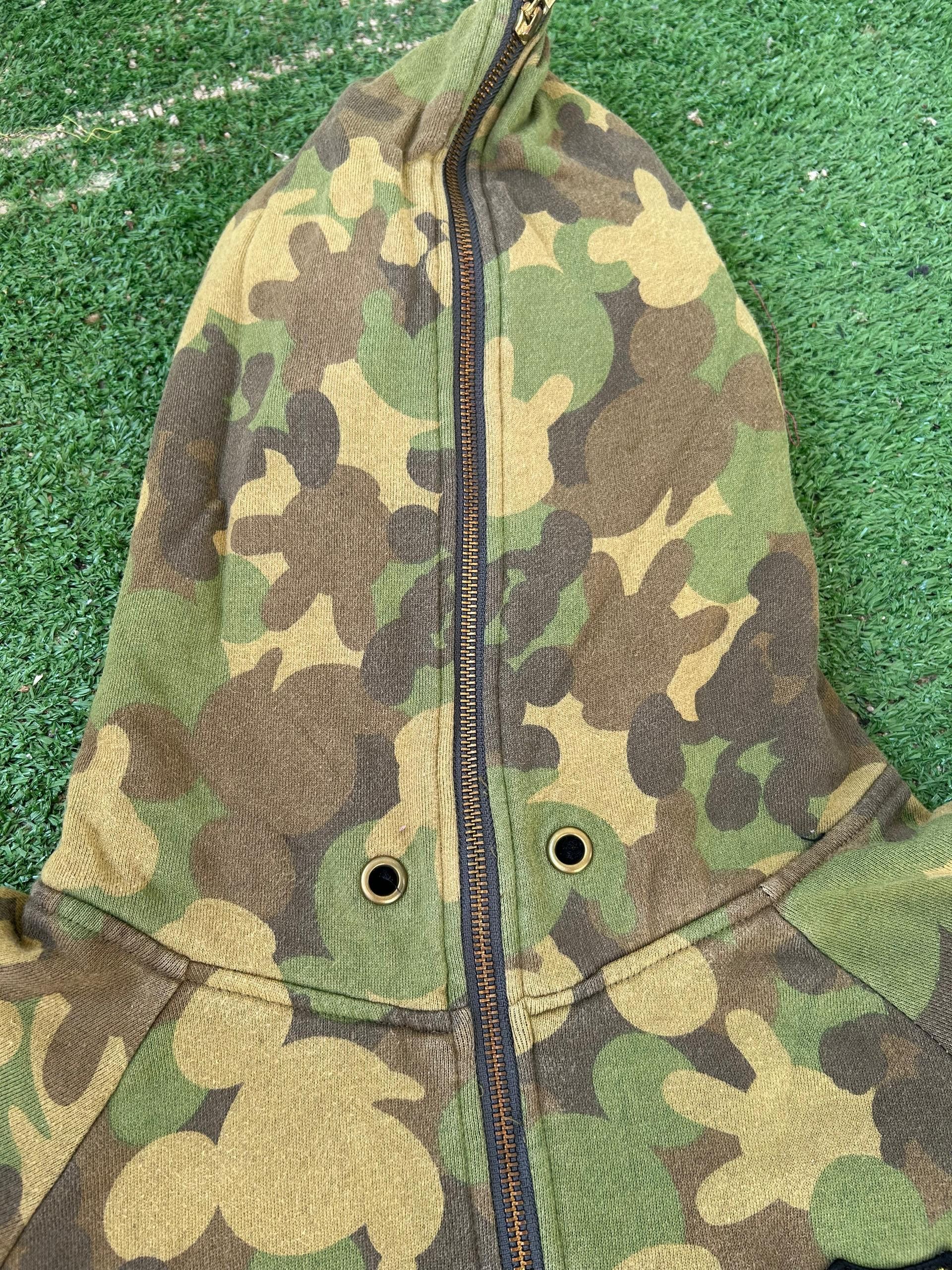 Mickey Mouse Vtg Mickey Mouse Pilot Hero Zipper Camo Hoodies Size US L / EU 52-54 / 3 - 8 Thumbnail