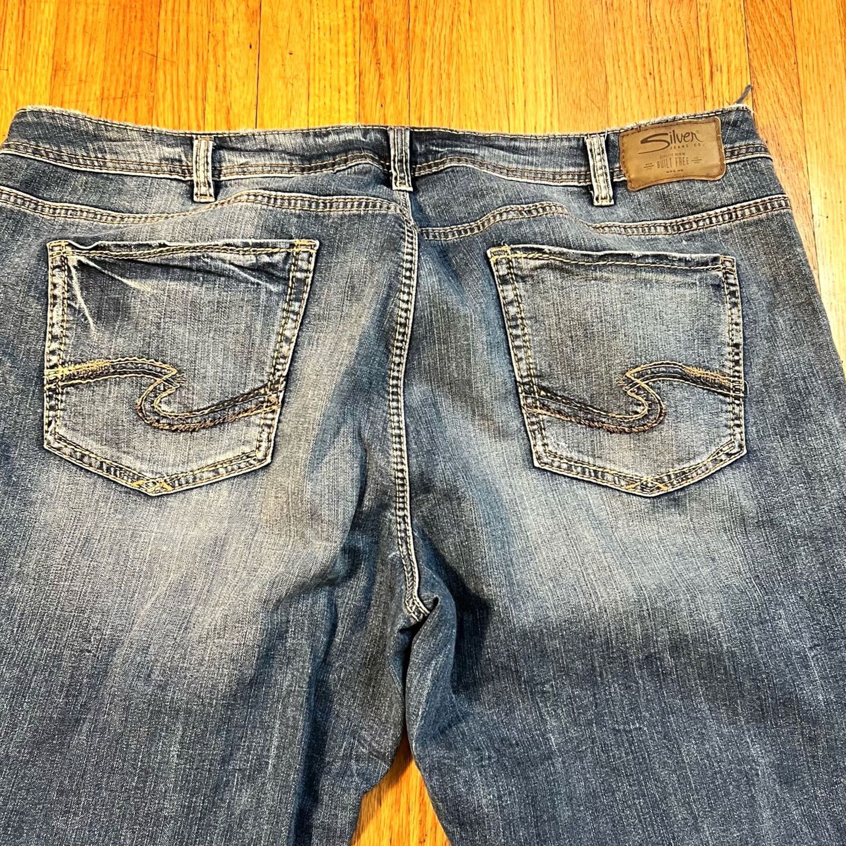 Silver Jeans Co. VINTAGE Silver Jeans Womens 24W Sam Blue Stretch High Rise Crop Jeans Womens 24W Sam Blue Stretch High Rise Crop 47x26.5 Actual Size 42" / US 20 - 4 Thumbnail