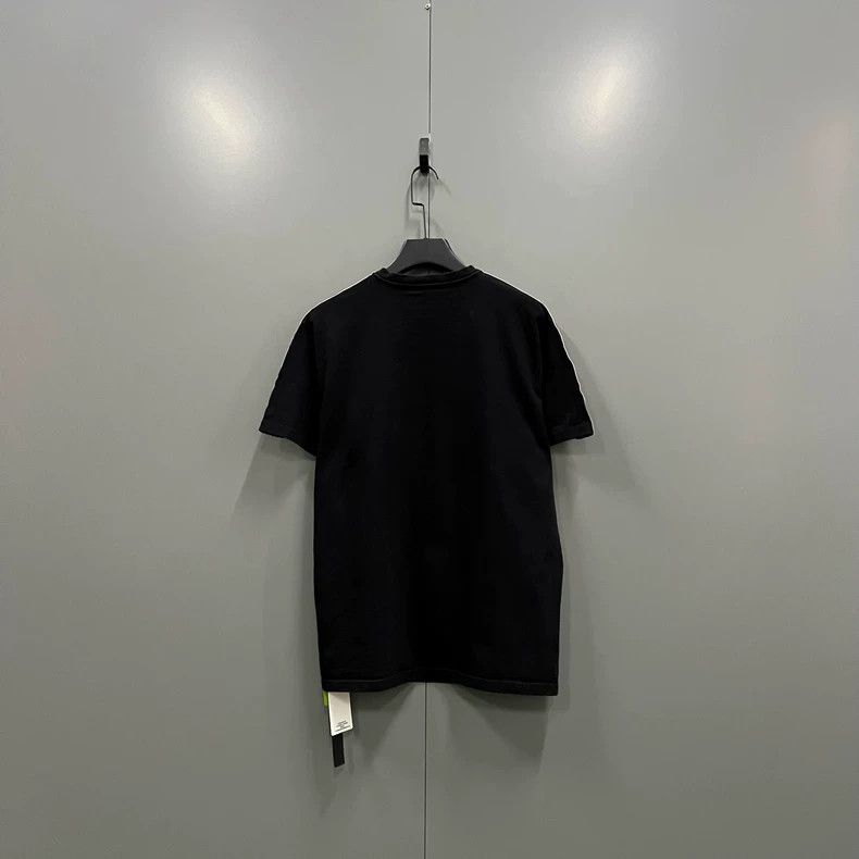 Givenchy Givenchy Striped logo short sleeve T-shirt size M Size US M / EU 48-50 / 2 - 3 Thumbnail