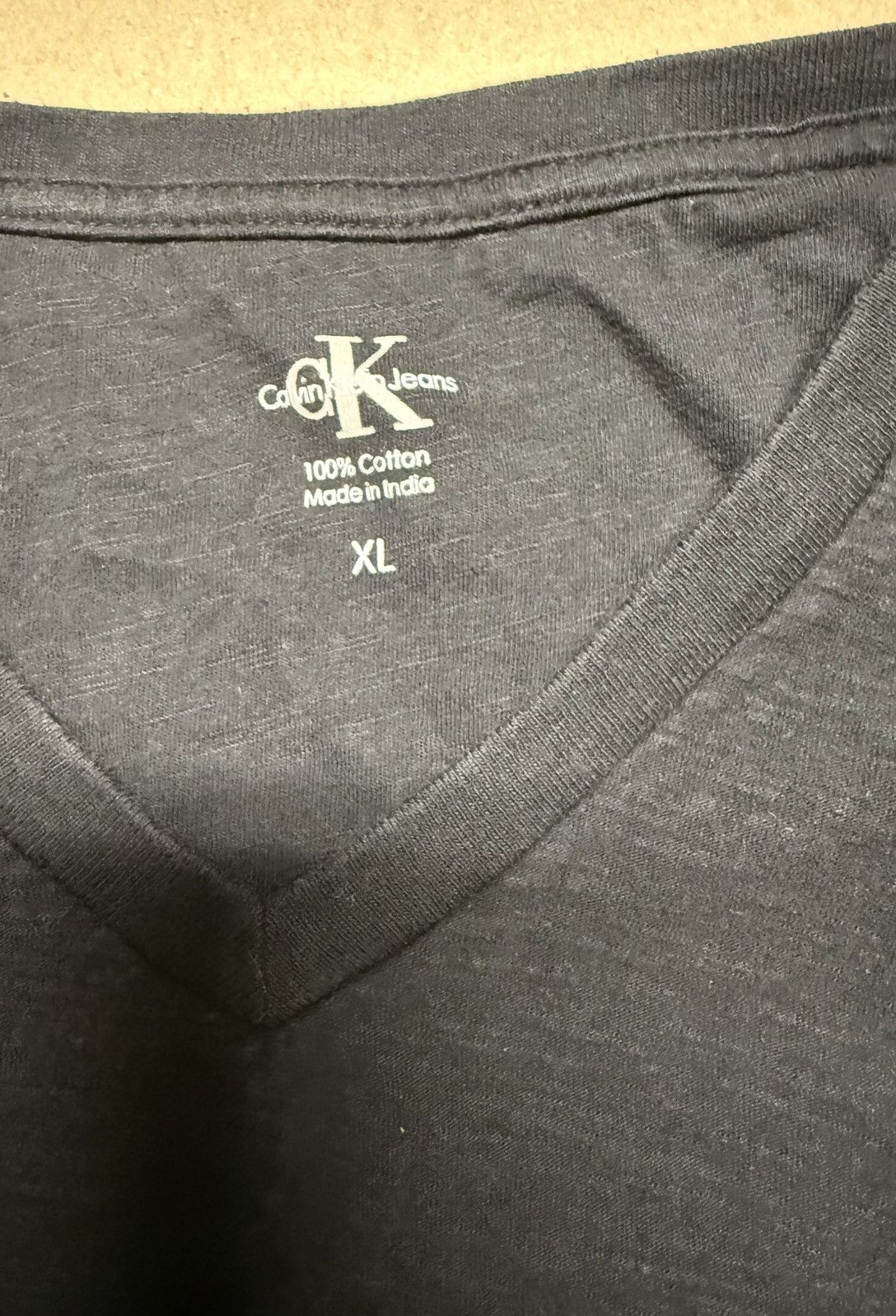 Calvin Klein Calvin Klein V neck XL Extra Large T Shirt Black Tee Rare! Size US XL / EU 56 / 4 - 4 Thumbnail