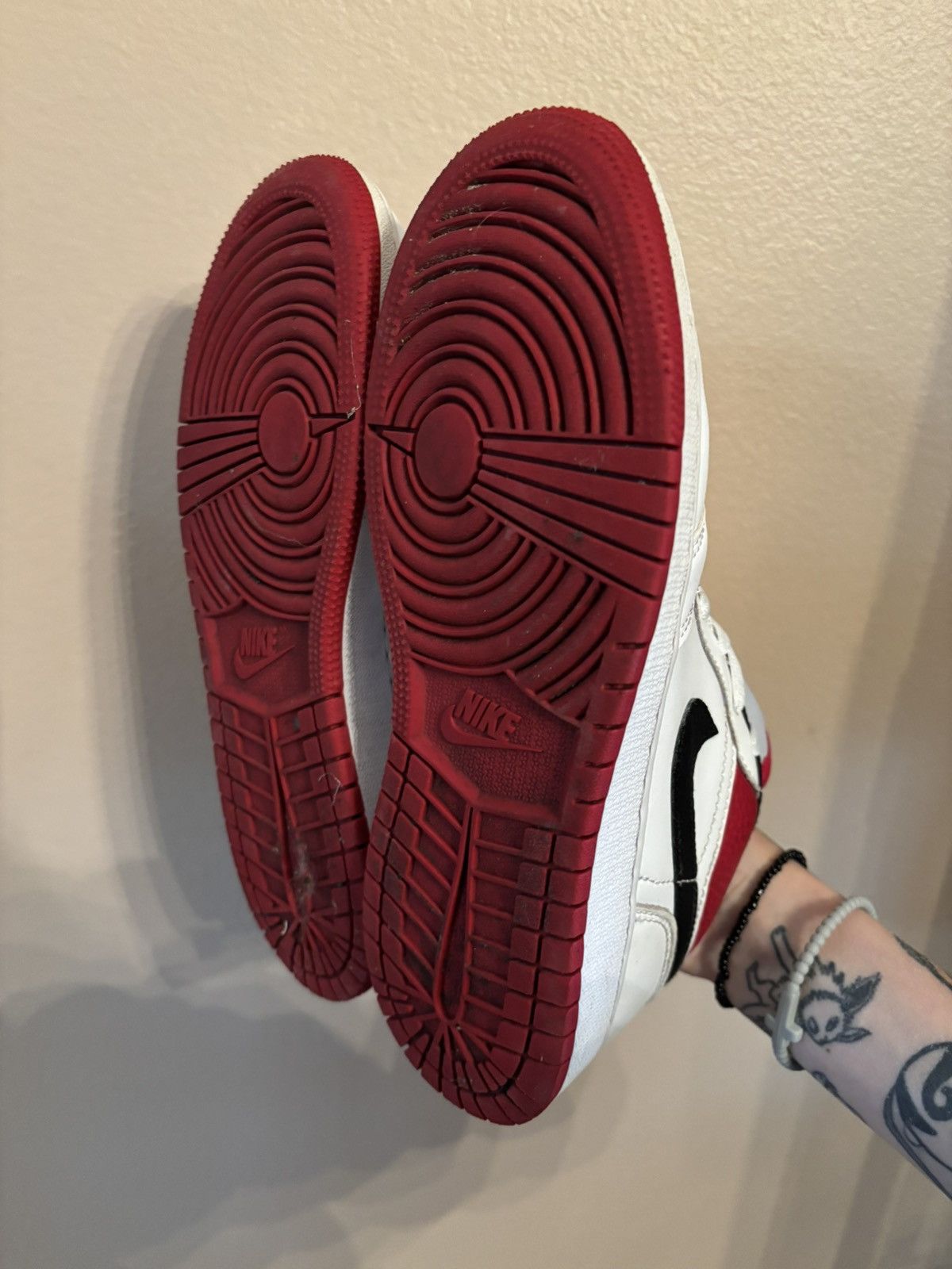 Jordan Brand Air Jordan 1 Low GS 'White Gym Red' Size US 5 / EU 37 - 5 Thumbnail