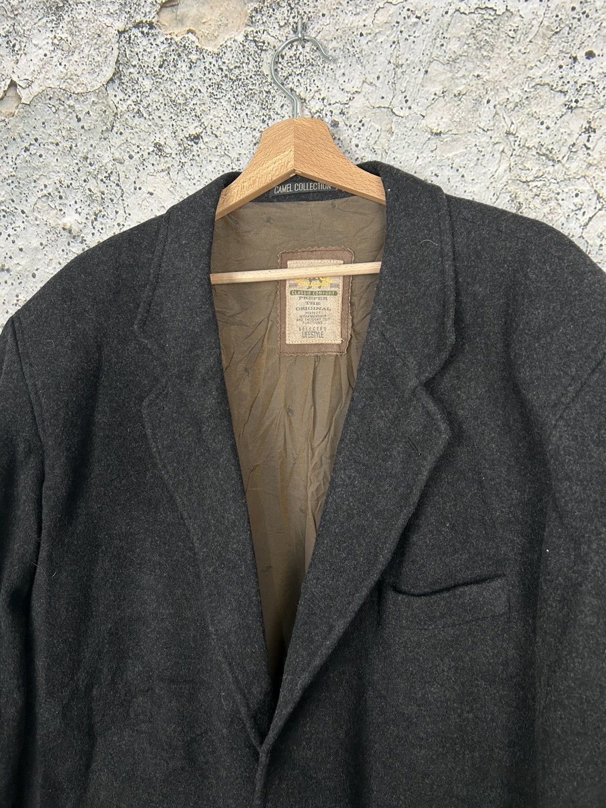 Camel Vintage 90s Camel Wool Blazer Avant Garde 90s Archive Size US L / EU 52-54 / 3 - 4 Thumbnail