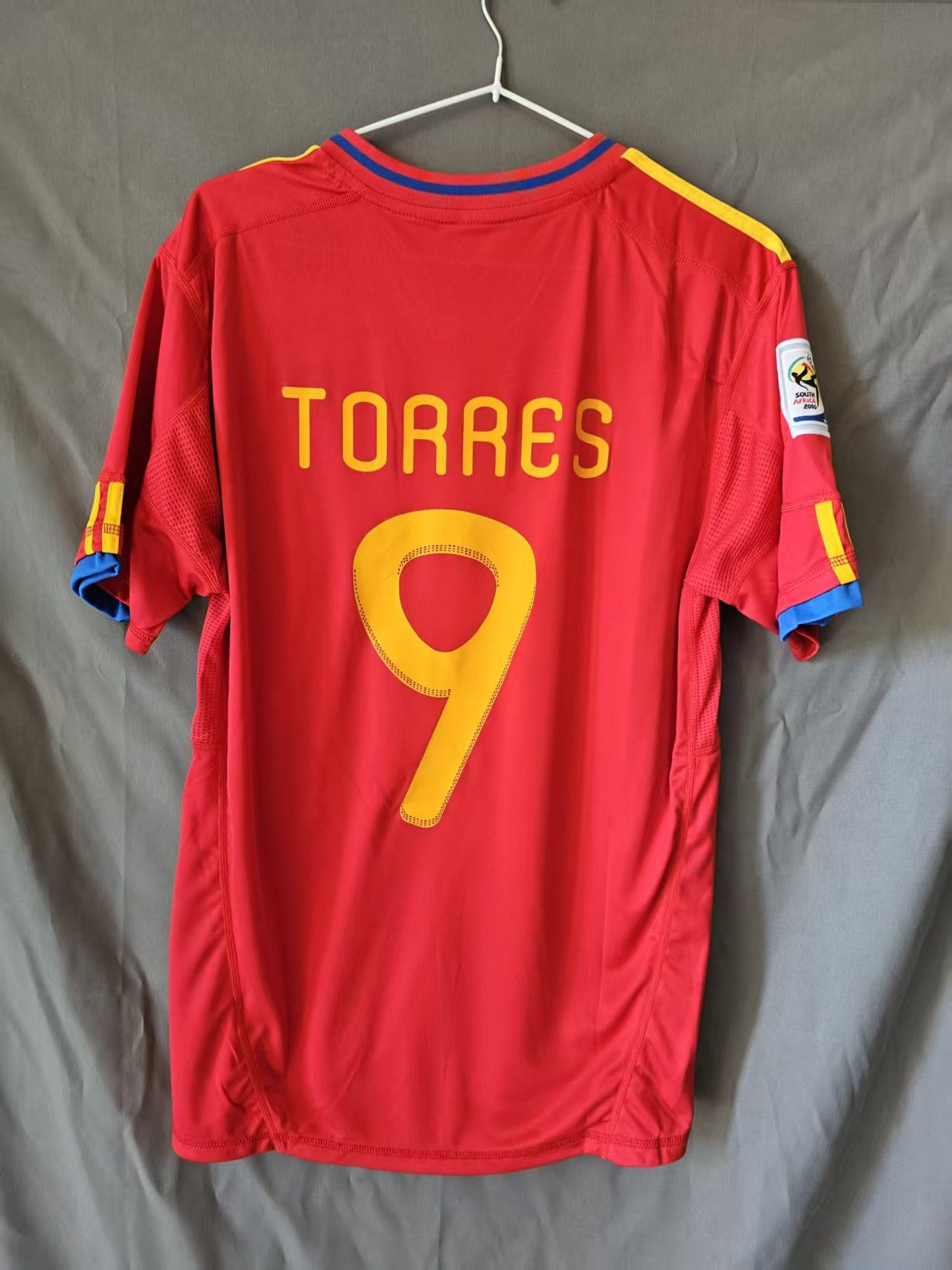 Other #9 Fernando Torres Jersey 2010 Spain Home Size US M / EU 48-50 / 2 - 1 Thumbnail