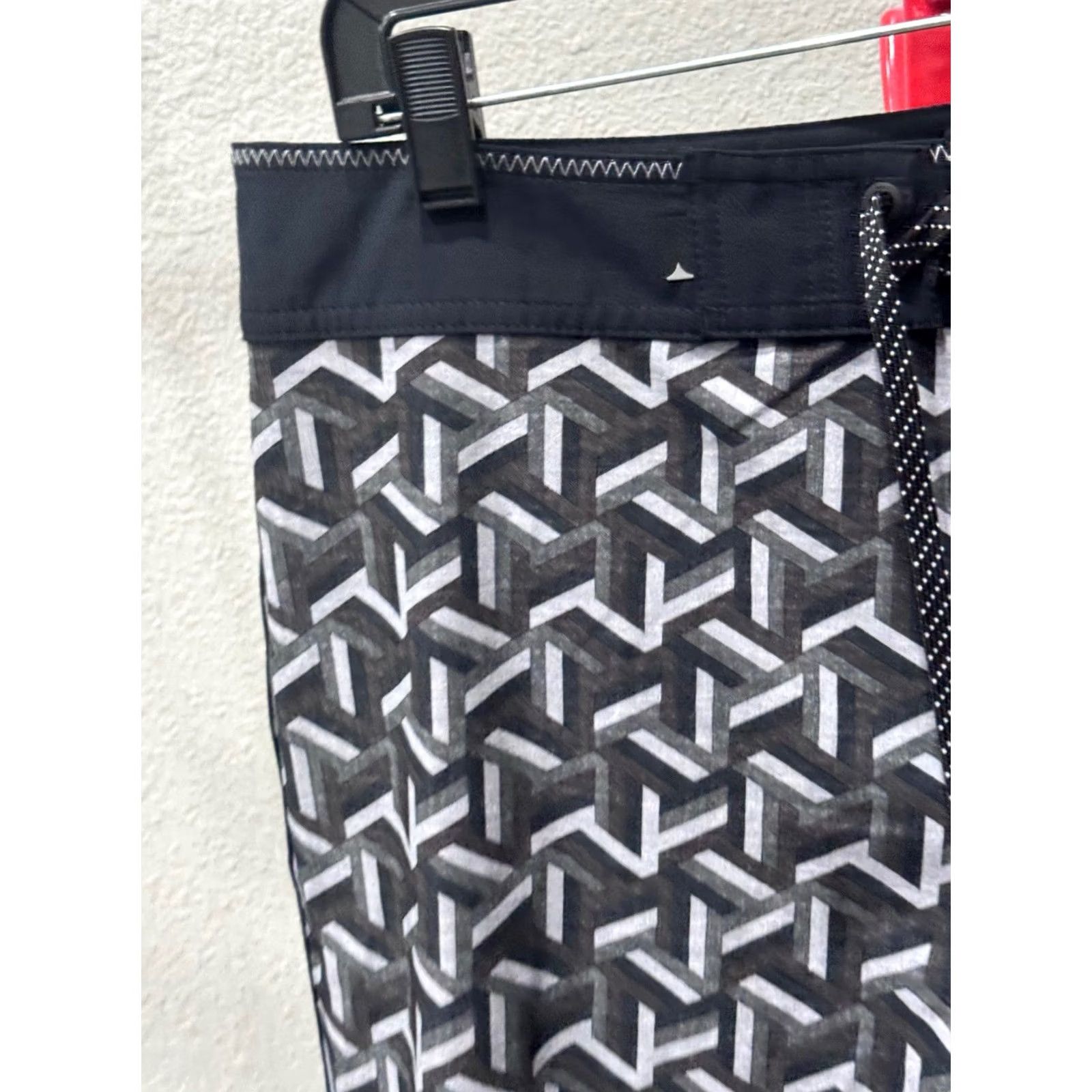 Quiksilver Quiksilver Geometric Board Shorts Size 34 Mens Multicolor Size US 34 / EU 50 - 4 Thumbnail