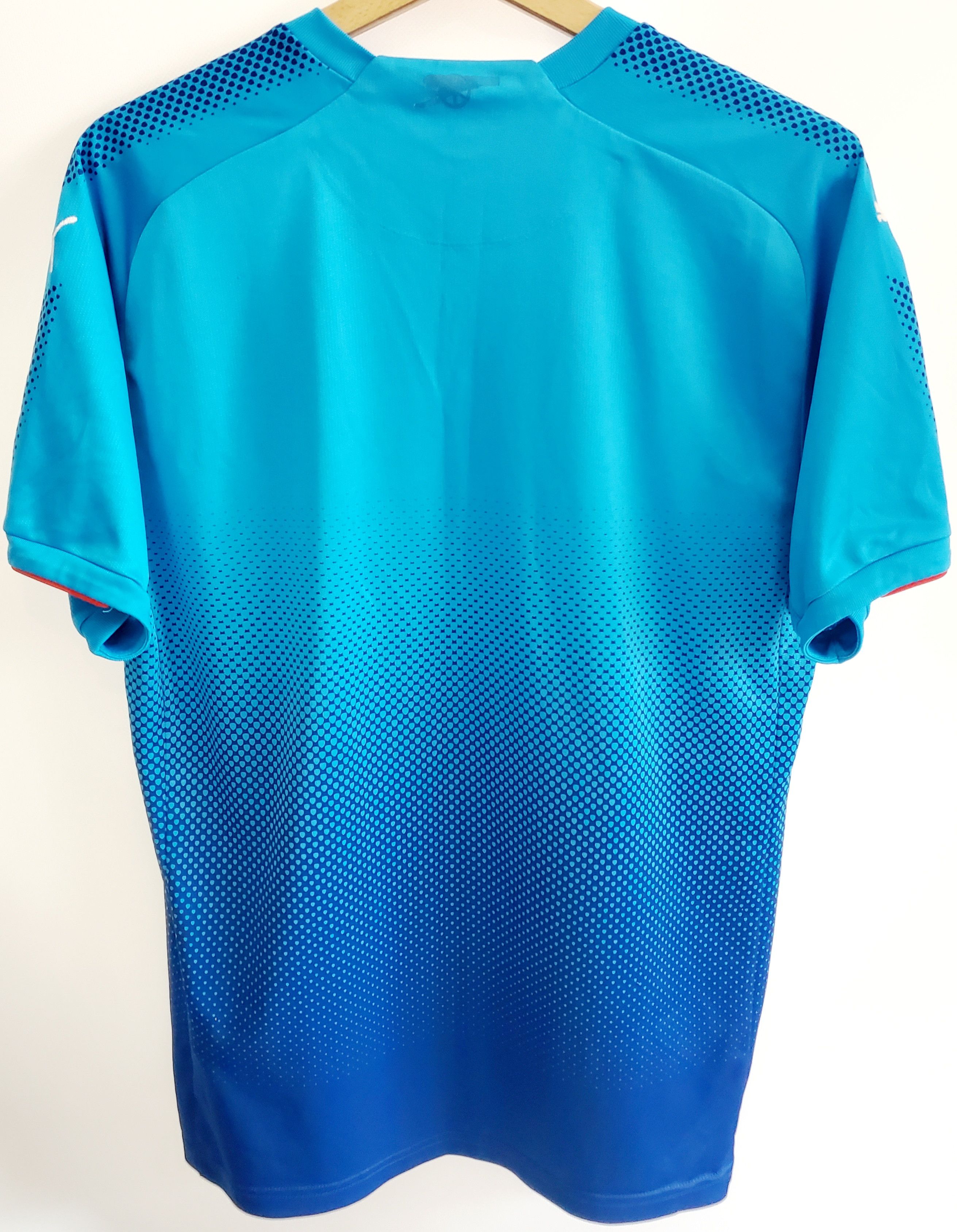 Puma Arsenal london Away 2017/2018 puma soccer jersey size M Size US M / EU 48-50 / 2 - 6 Thumbnail