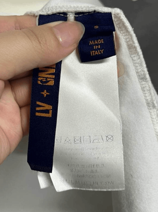 Louis Vuitton Louis Vuitton short-sleeve T-shirt s0EU Size US S / EU 44-46 / 1 - 3 Thumbnail
