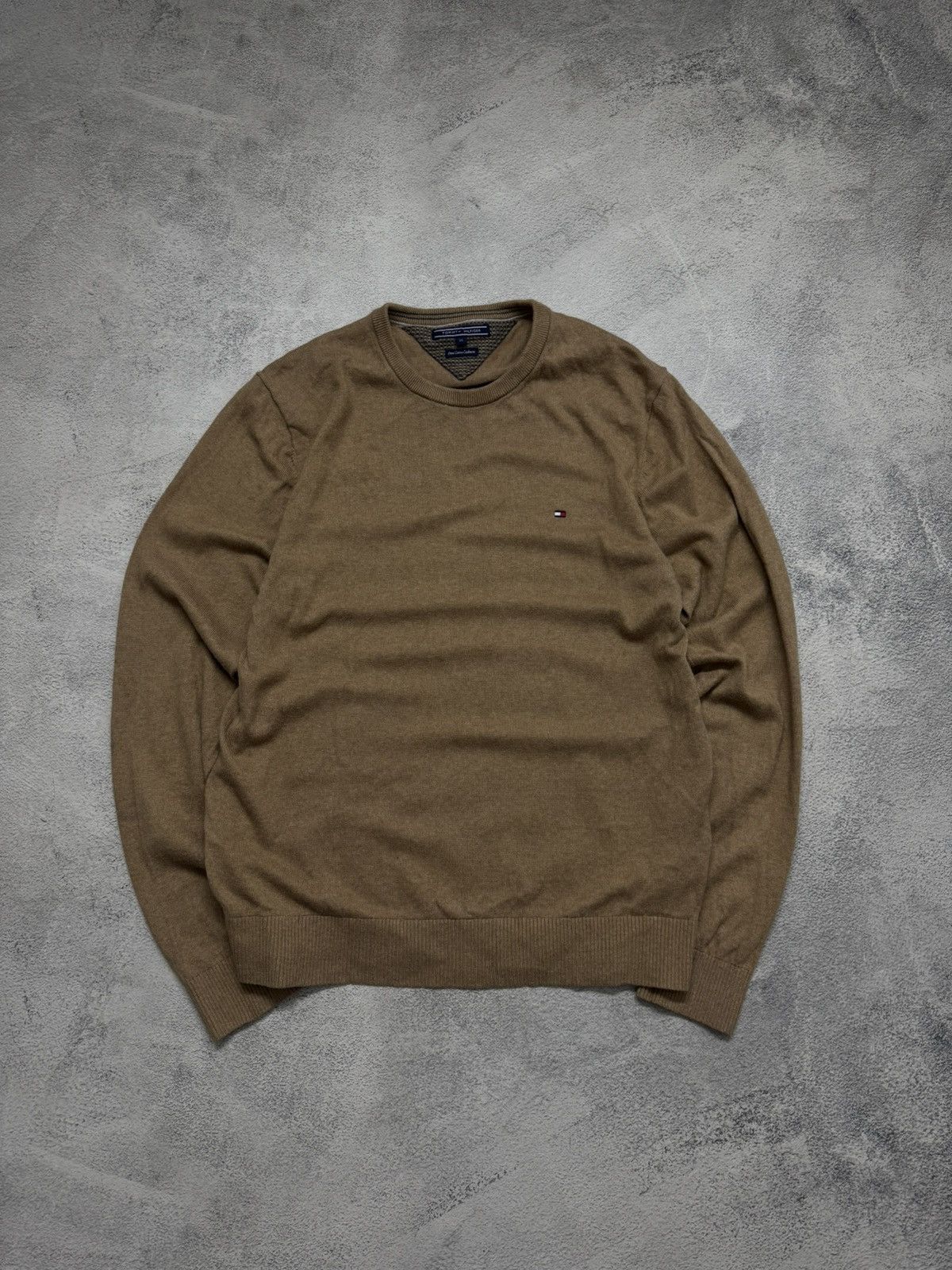 Tommy Hilfiger Vintage Brown Tommy Hilfiger crewneck sweater Size US XL / EU 56 / 4 - 1 Thumbnail