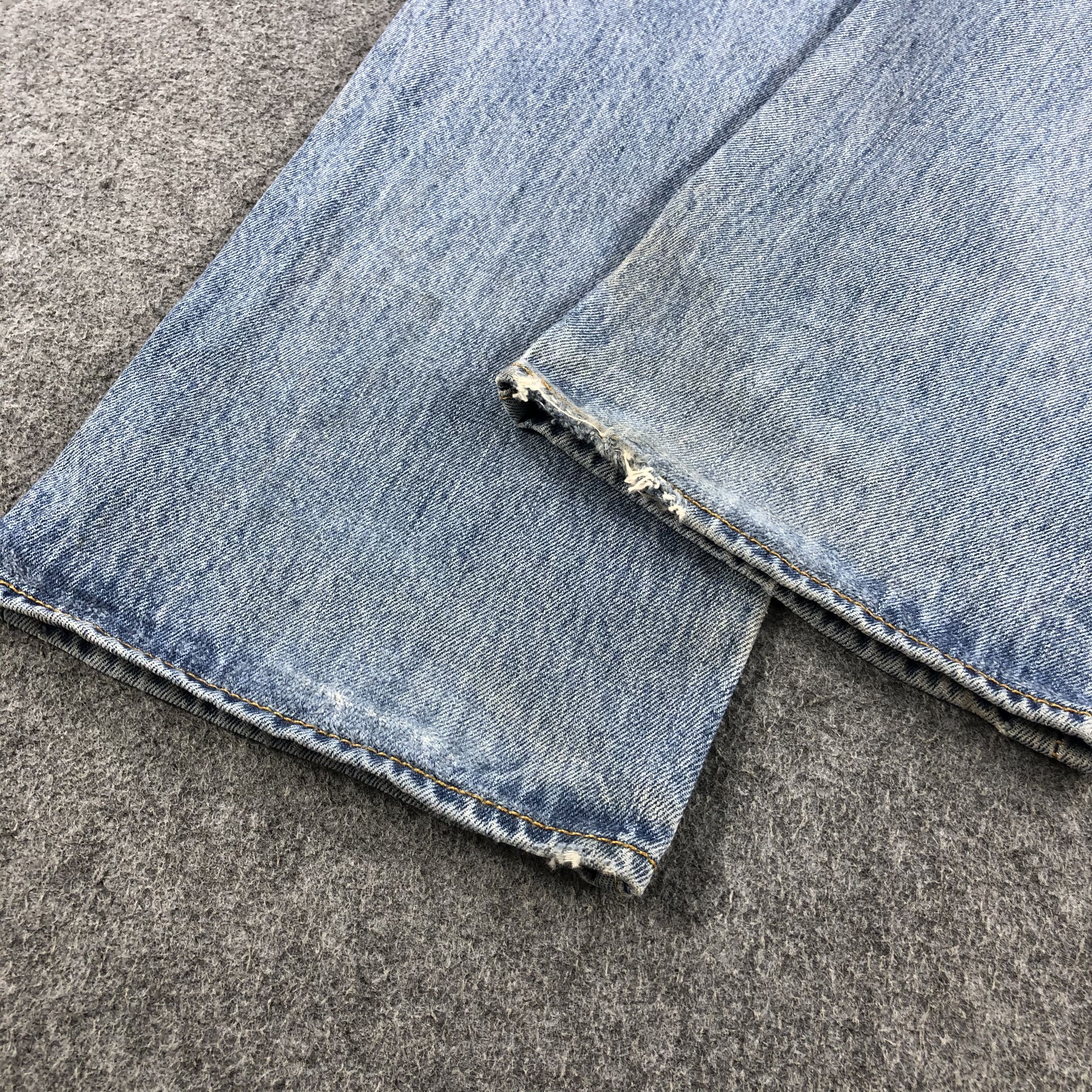 Levi's Vintage Blue Wash Levis 501 Jeans-J1640 Size US 37 - 6 Thumbnail
