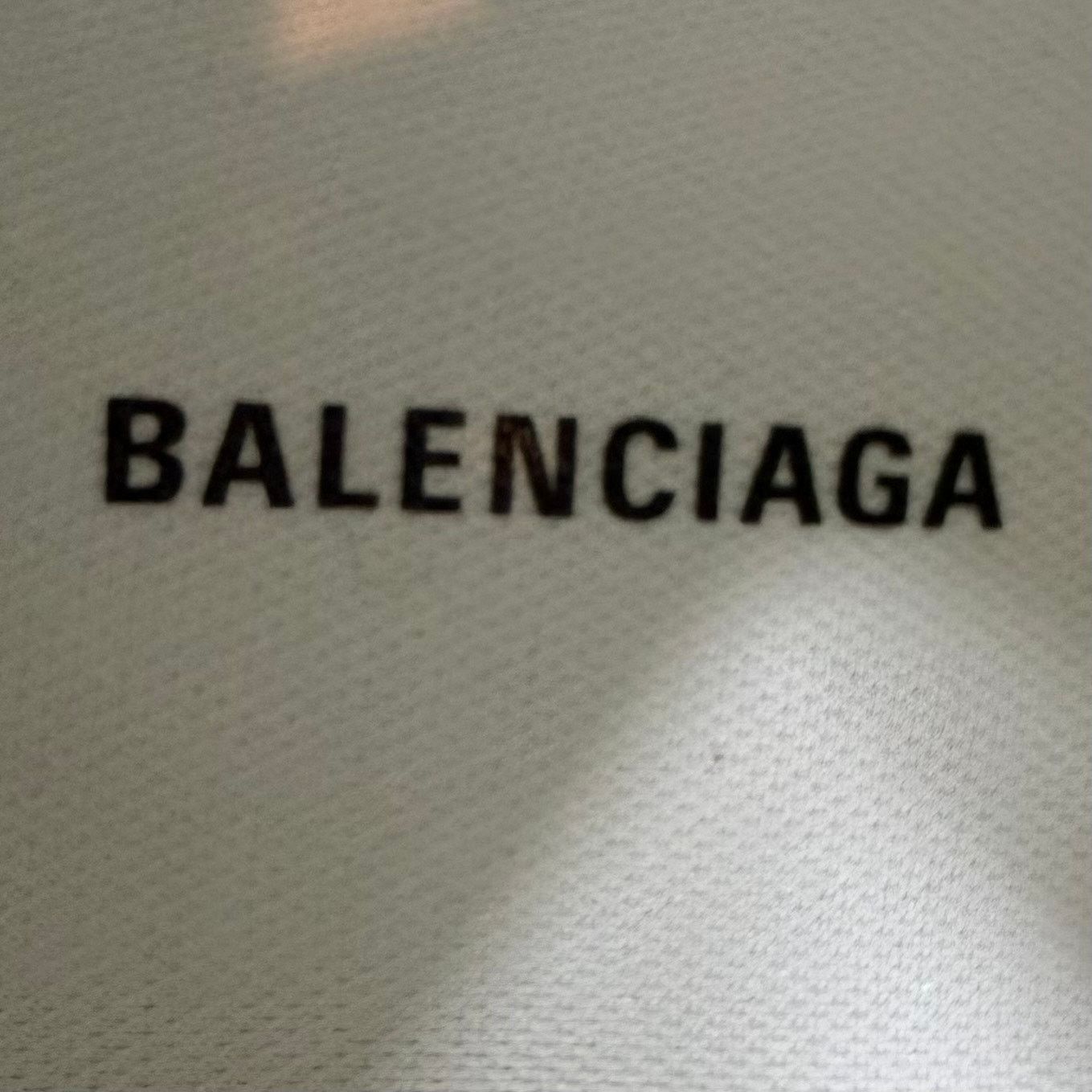 Balenciaga Size 40EU/7US - Balenciaga Runner Distressed High Top NEW Size US 7 / EU 40 - 9 Thumbnail