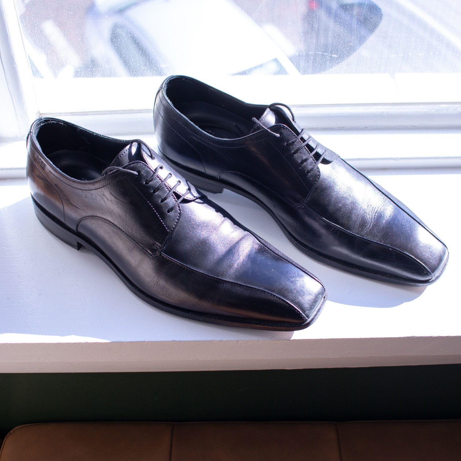 Hugo Boss Hugo BOSS size 9M Black Leather Dress Shoes Size US 9 / EU 42 - 2 Thumbnail