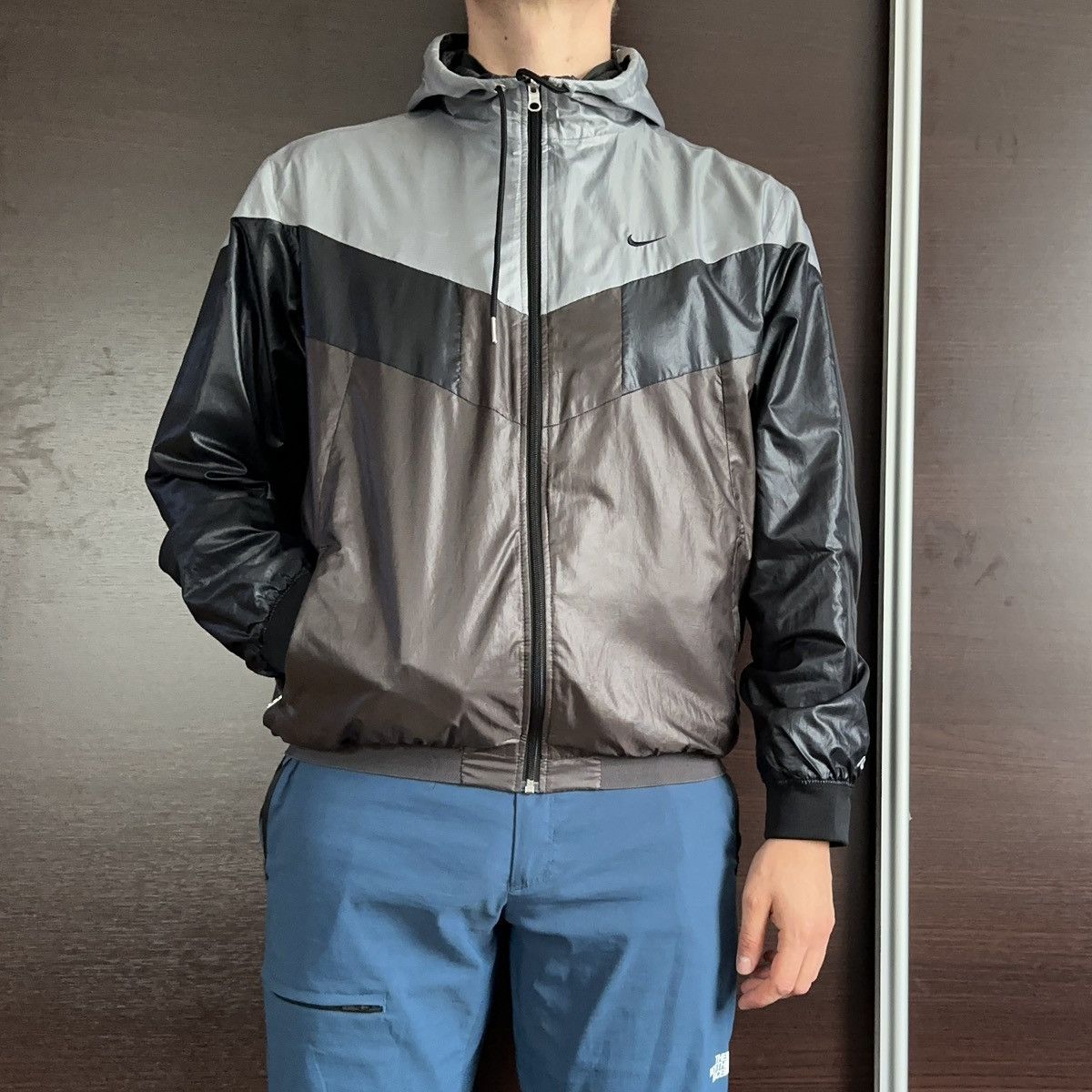 Nike Vintage Nike Jacket 2in1 Nylon Drill Y2k Style Hip Hop Sport Size US L / EU 52-54 / 3 - 3 Thumbnail