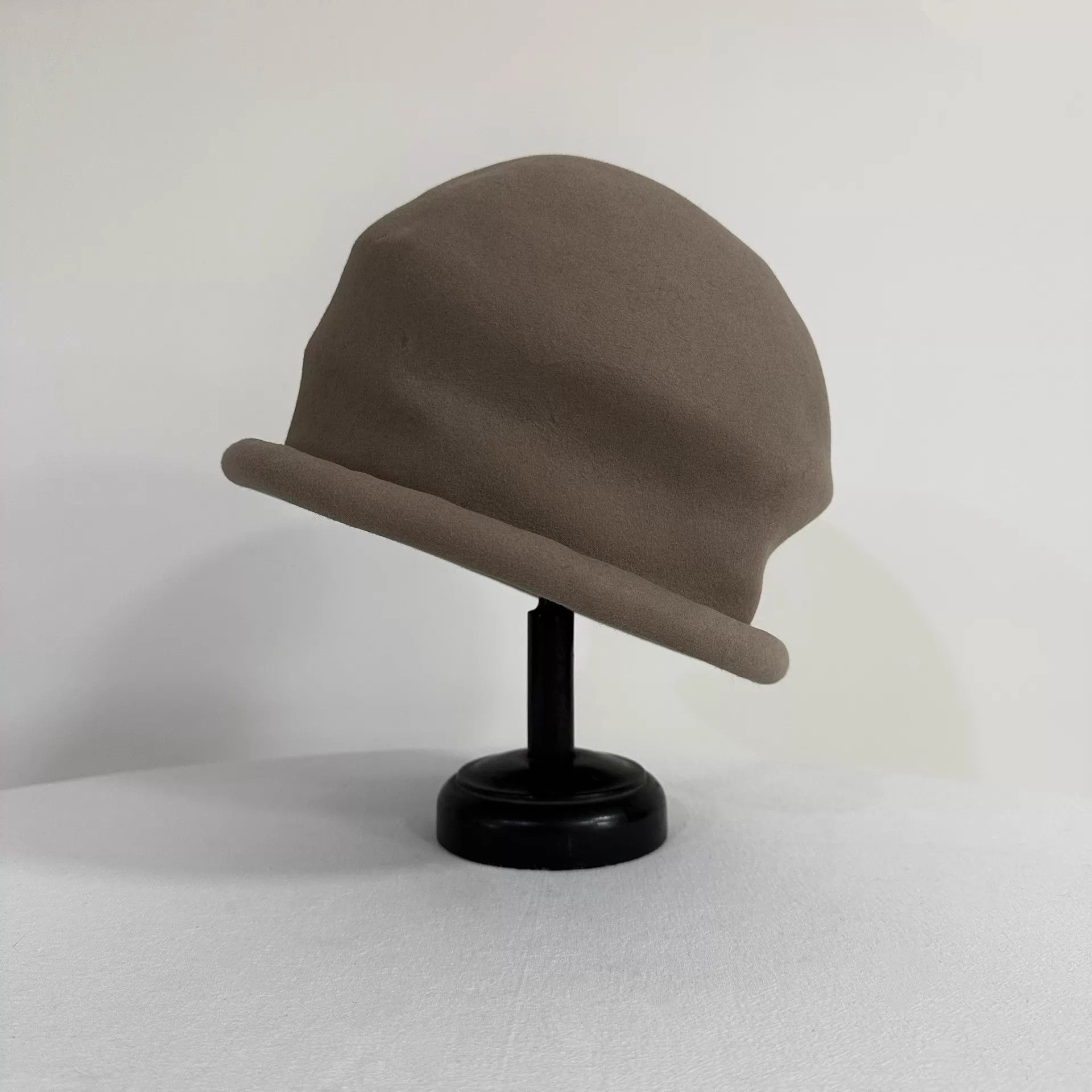 Horisaki HORISAKI Handmade Rabbit Fur Felt Hand-Rolled Brim Hat Size ONE SIZE - 1 Thumbnail