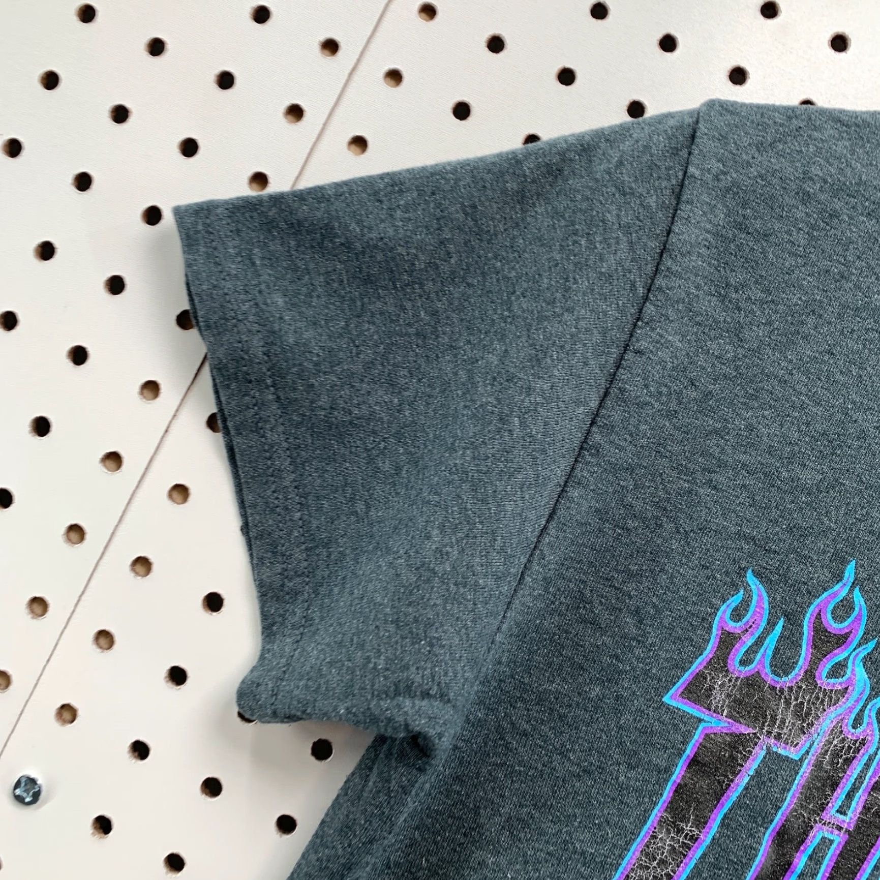 Thrasher VINTAGE Thrasher Shirt Mens Small Blue Purple Flame Skateboard Fire Graphic 17.5x28 Size US S / EU 44-46 / 1 - 5 Thumbnail
