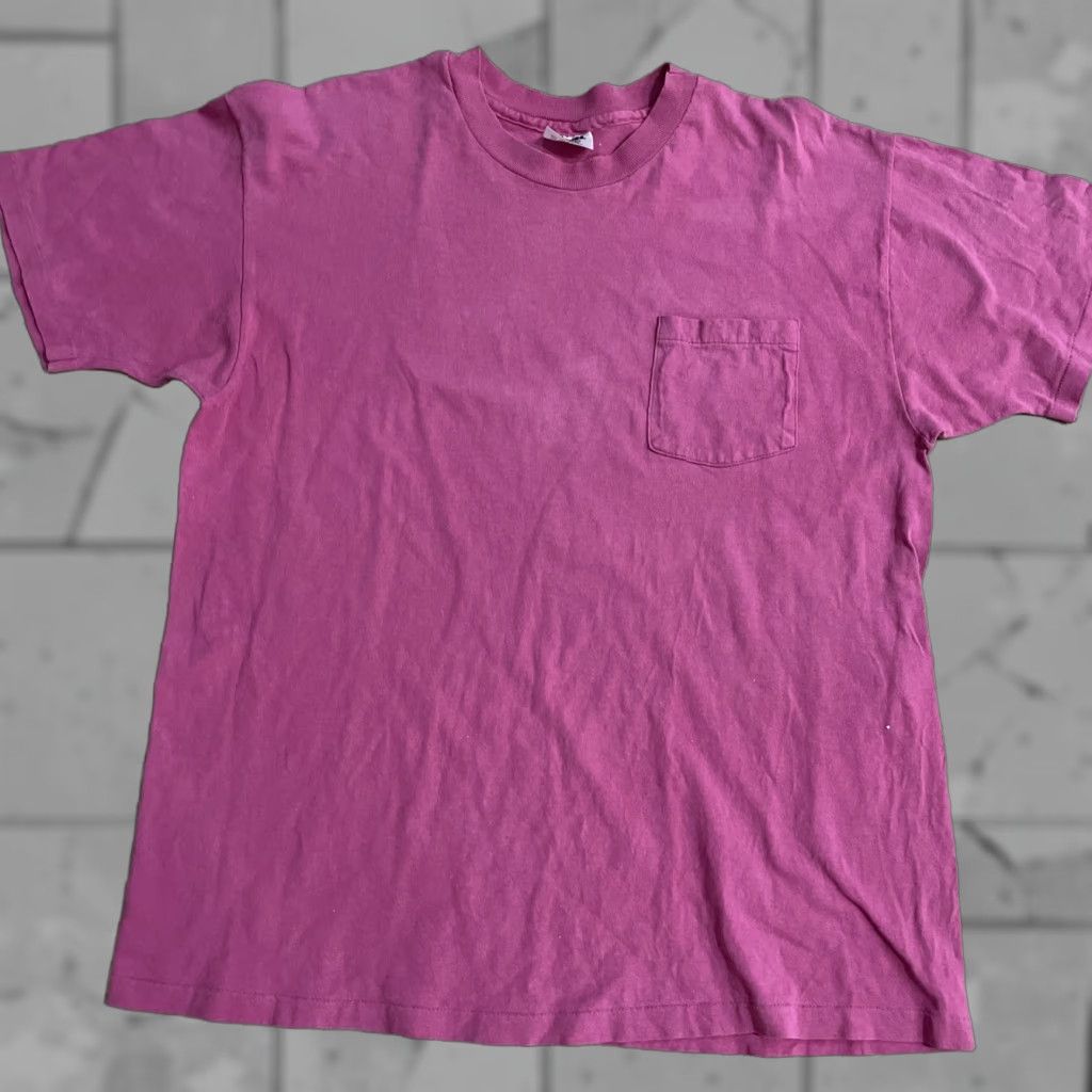Hanes VINTAGE Hanes Bill Blass T-Shirt Mens XL 100% Cotton Pink Single Stitch Tee Size US XL / EU 56 / 4 - 1 Thumbnail