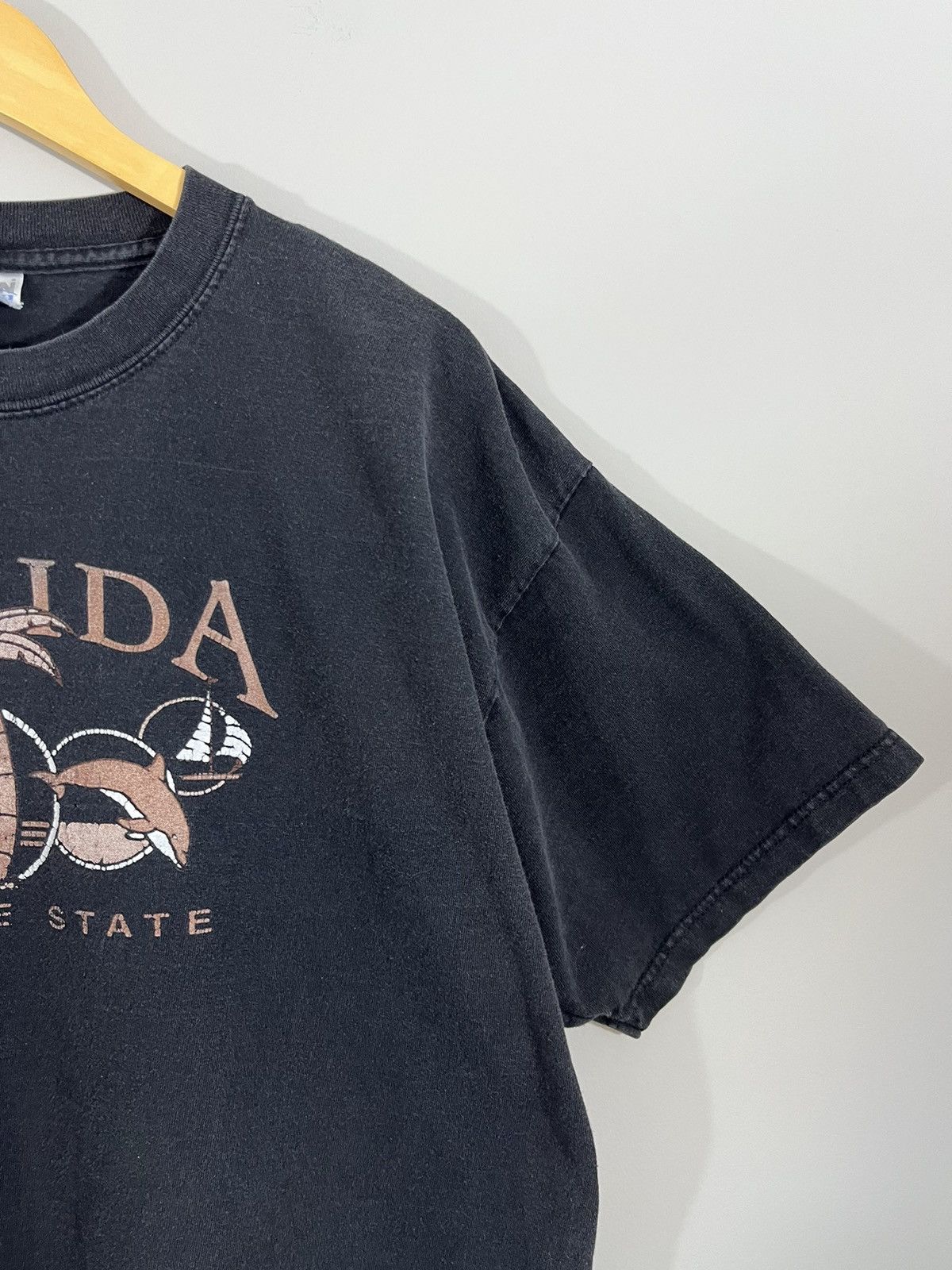 Vintage Florida Sun Faded Black Distressed Tee Size US XL / EU 56 / 4 - 4 Thumbnail