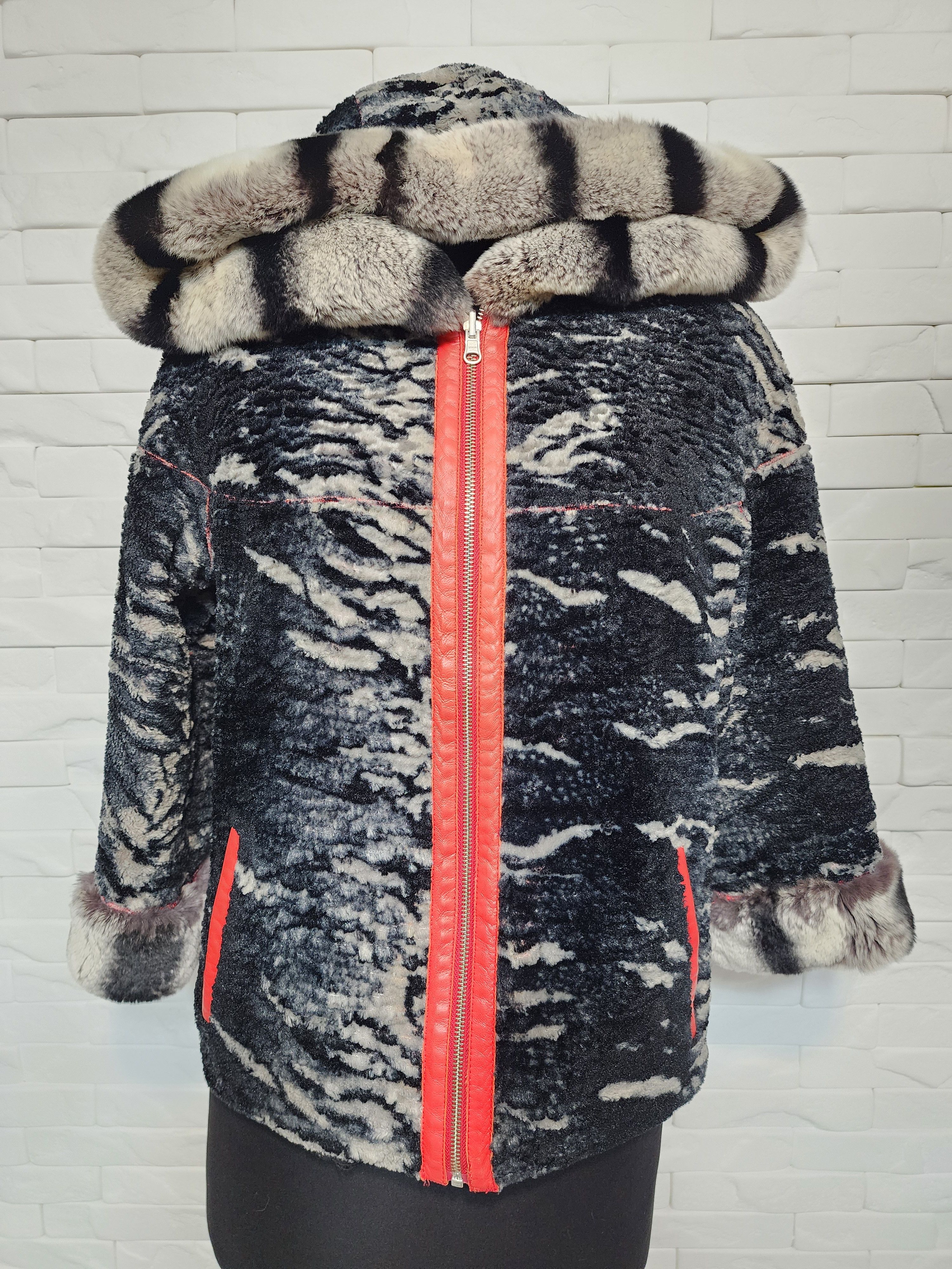 Designer Double-sided women's leather jacket with a hood. Size XL / US 12-14 / IT 48-50 - 7 Thumbnail