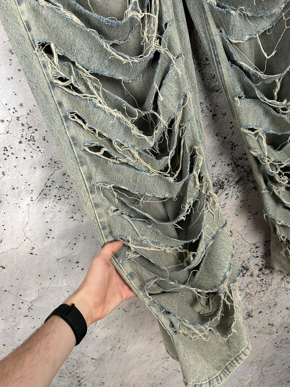 Jaded London Jaded London Extreme Slashed Loose Fit Jeans Denim Hype Y2K Size US 34 / EU 50 - 5 Thumbnail