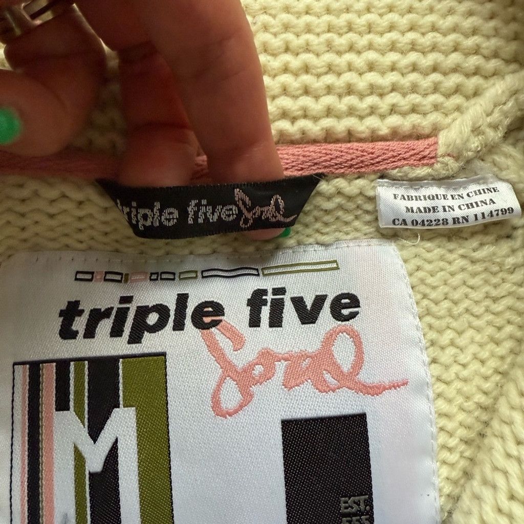 The Unbranded Brand Triple Five Soul Cream and Black Cowl Neck Zip Up Sweater Size M / US 6-8 / IT 42-44 - 9 Thumbnail