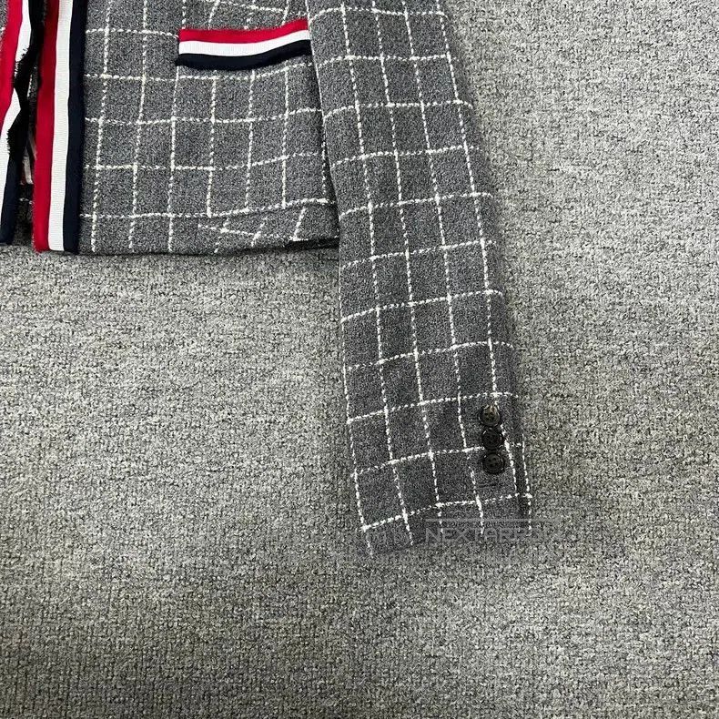 Thom Browne Thom Browne Gray Plaid Wool Jacket. Size US L / EU 52-54 / 3 - 3 Thumbnail