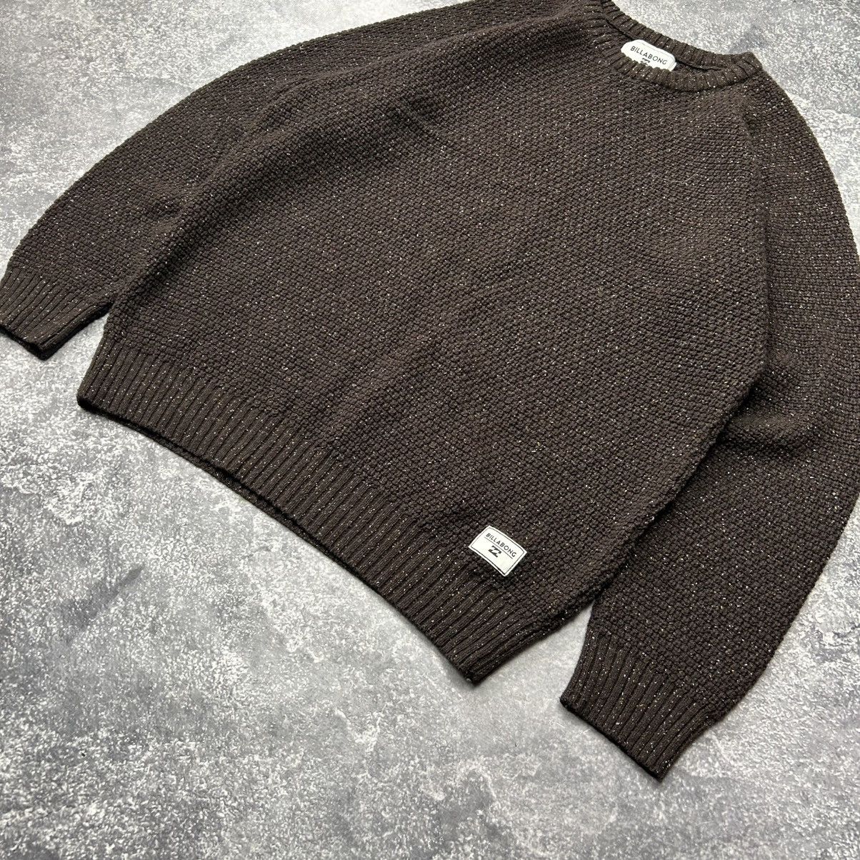 Billabong Mens Billabong small logo basic streetwear brown sweater Size US M / EU 48-50 / 2 - 3 Thumbnail