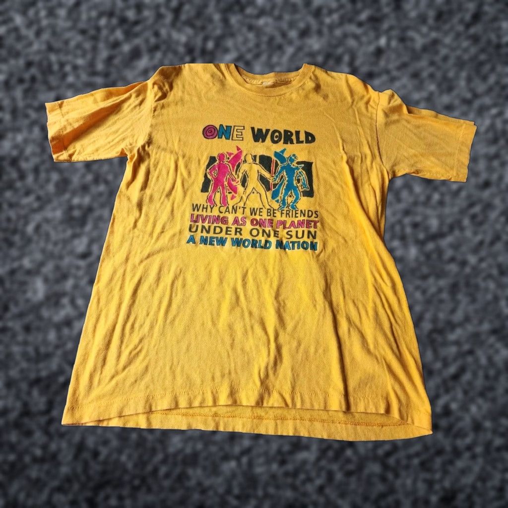 Vintage Vintage Men's L T-Shirt 1980s One World Family Peace Cotton Short Sleeve Yellow Hippy +1XL Size US L / EU 52-54 / 3 - 1 Thumbnail
