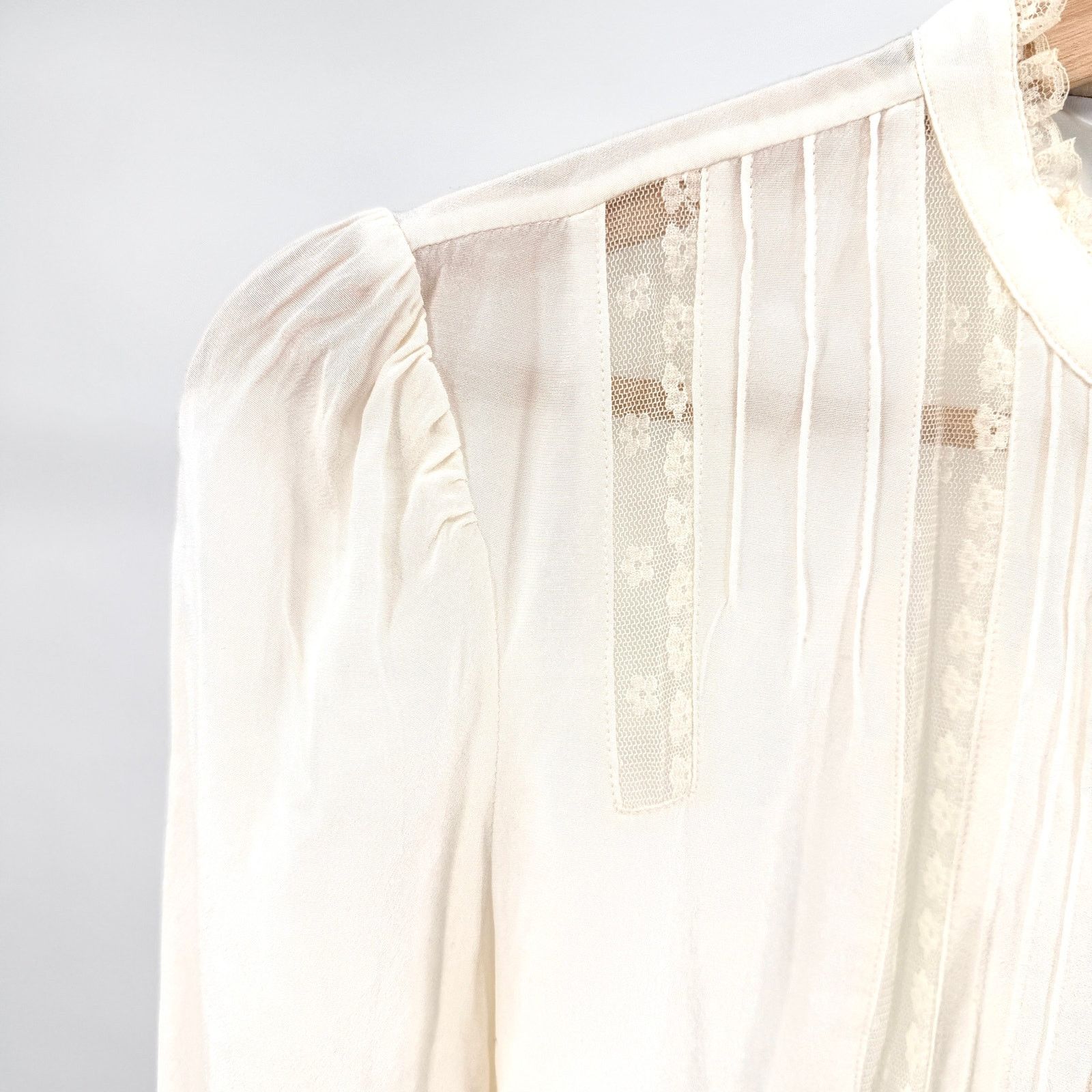 & Other Stories Cream Lace Pintuck Button Down Blouse Size XS / US 0-2 / IT 36-38 - 3 Thumbnail