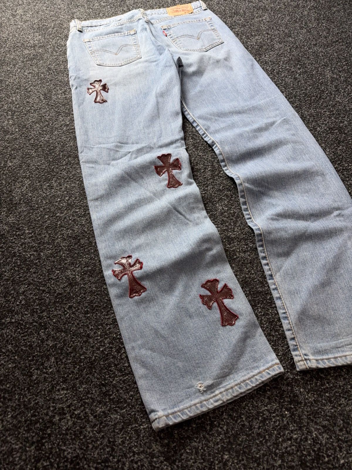 Levi's Vintage Clothing Vintage 90s Custom Chrome Hearts Style Cross Denim Jeans Size US 33 - 14 Thumbnail