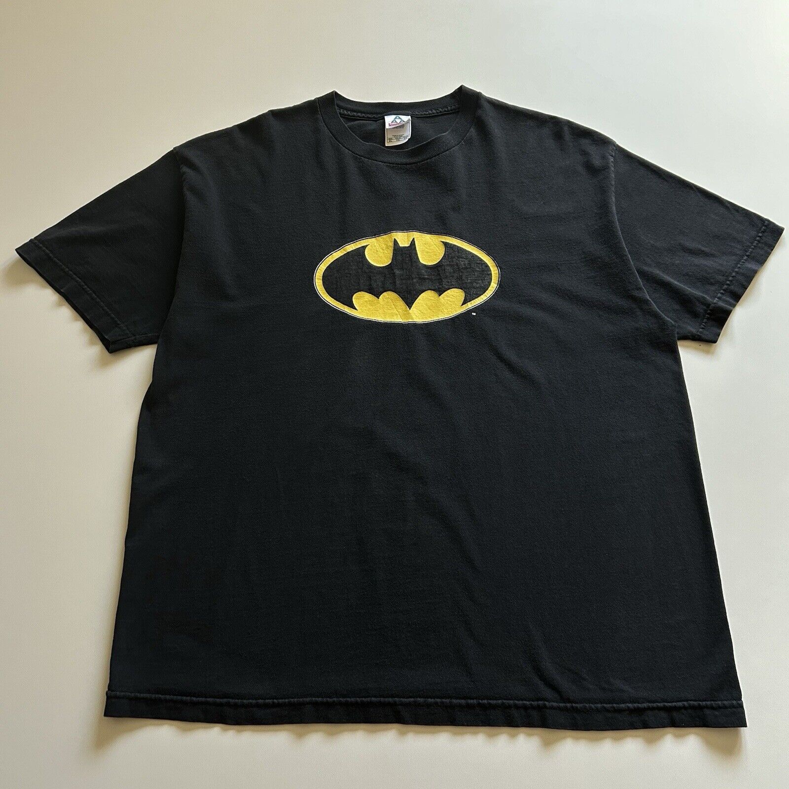 DC Comics Vintage Y2K Batman Logo DC Comics T Shirt XL Faded Black Size US XL / EU 56 / 4 - 1 Thumbnail