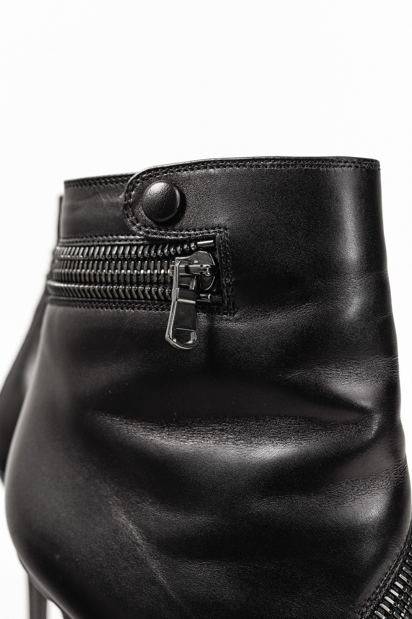 Brian Atwood Brian Atwood Nebula Tumbled Nubuck Zip Pointed-Toe Booties Size US 5.5 / IT 35.5 - 9 Thumbnail