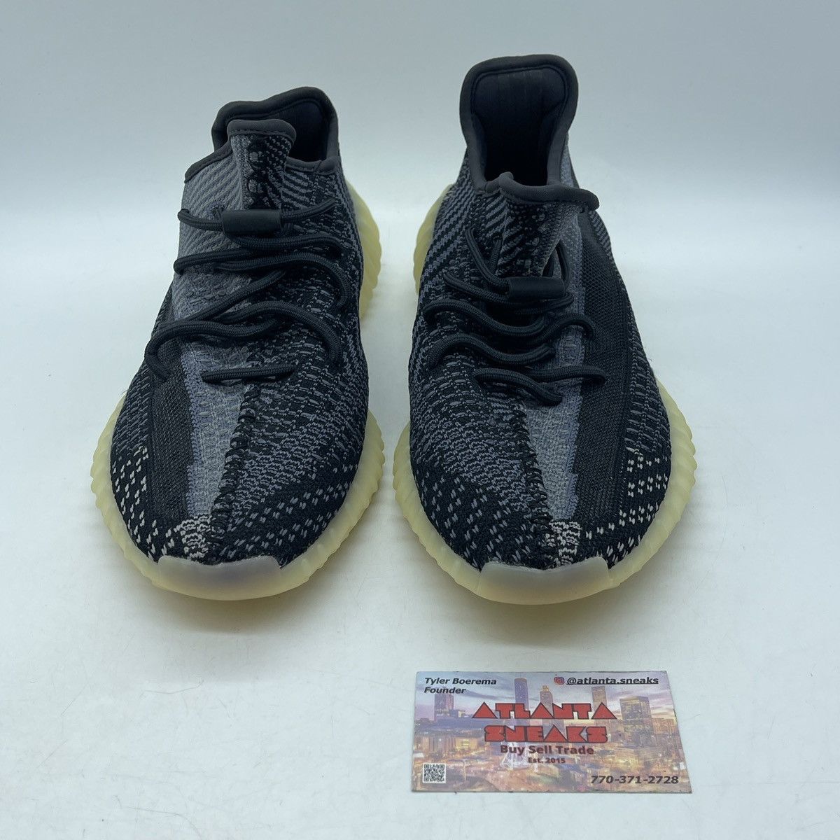 Adidas Yeezy boost 350 carbon Size US 10.5 / EU 43-44 - 2 Thumbnail