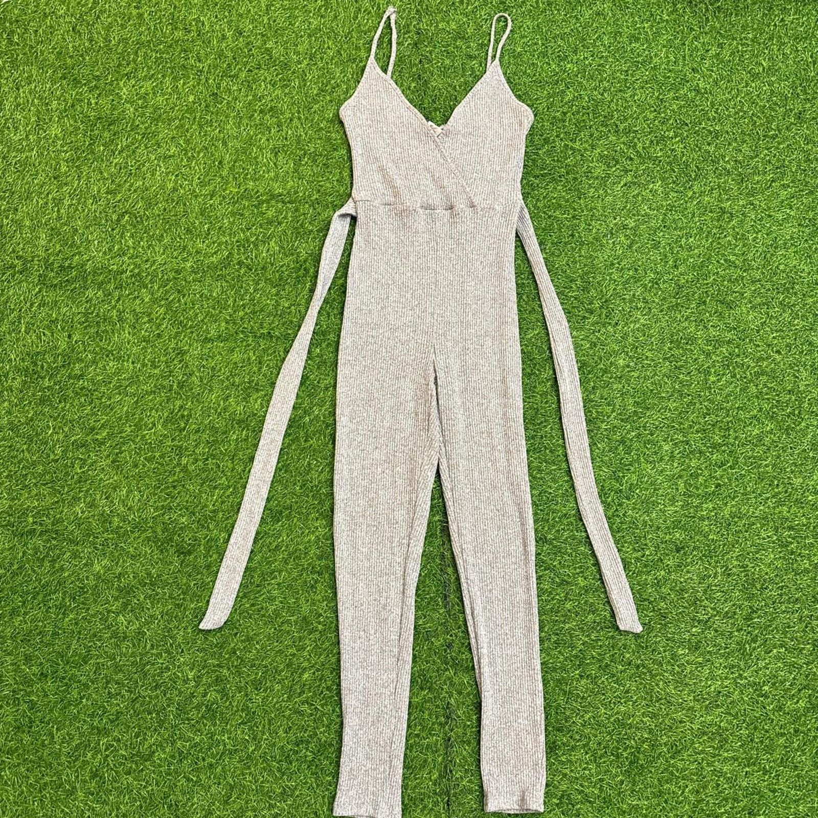 Other Fashion Nova Gray Knit Tie-Waist Jumpsuit Size 27" / US 4 / IT 40 - 1 Thumbnail
