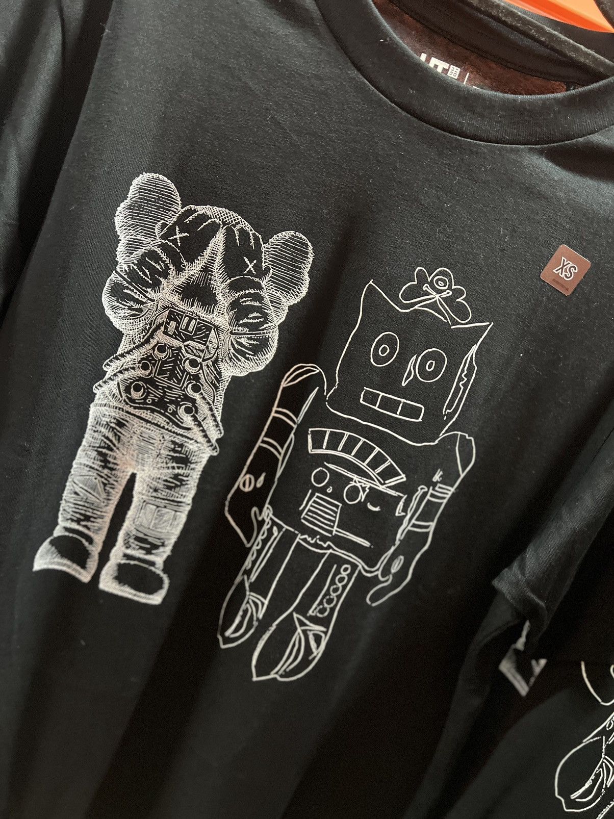 Andy Warhol × Kaws × Uniqlo Kaws Warhol Uniqlo Black Robot Tshirt New with tags size XS Size US XS / EU 42 / 0 - 5 Thumbnail