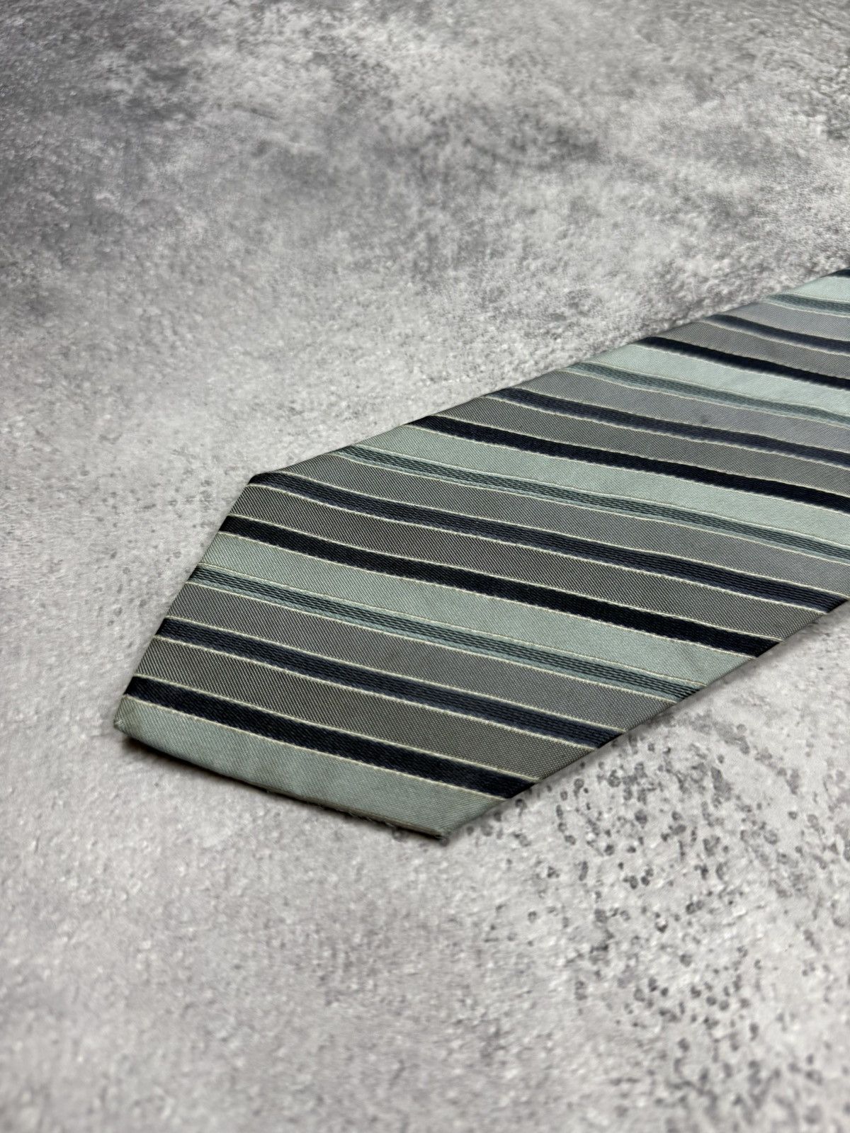 Hugo Boss Hugo Boss Silk Tie Old Money Striped Made In Italy Luxury Size ONE SIZE - 7 Thumbnail