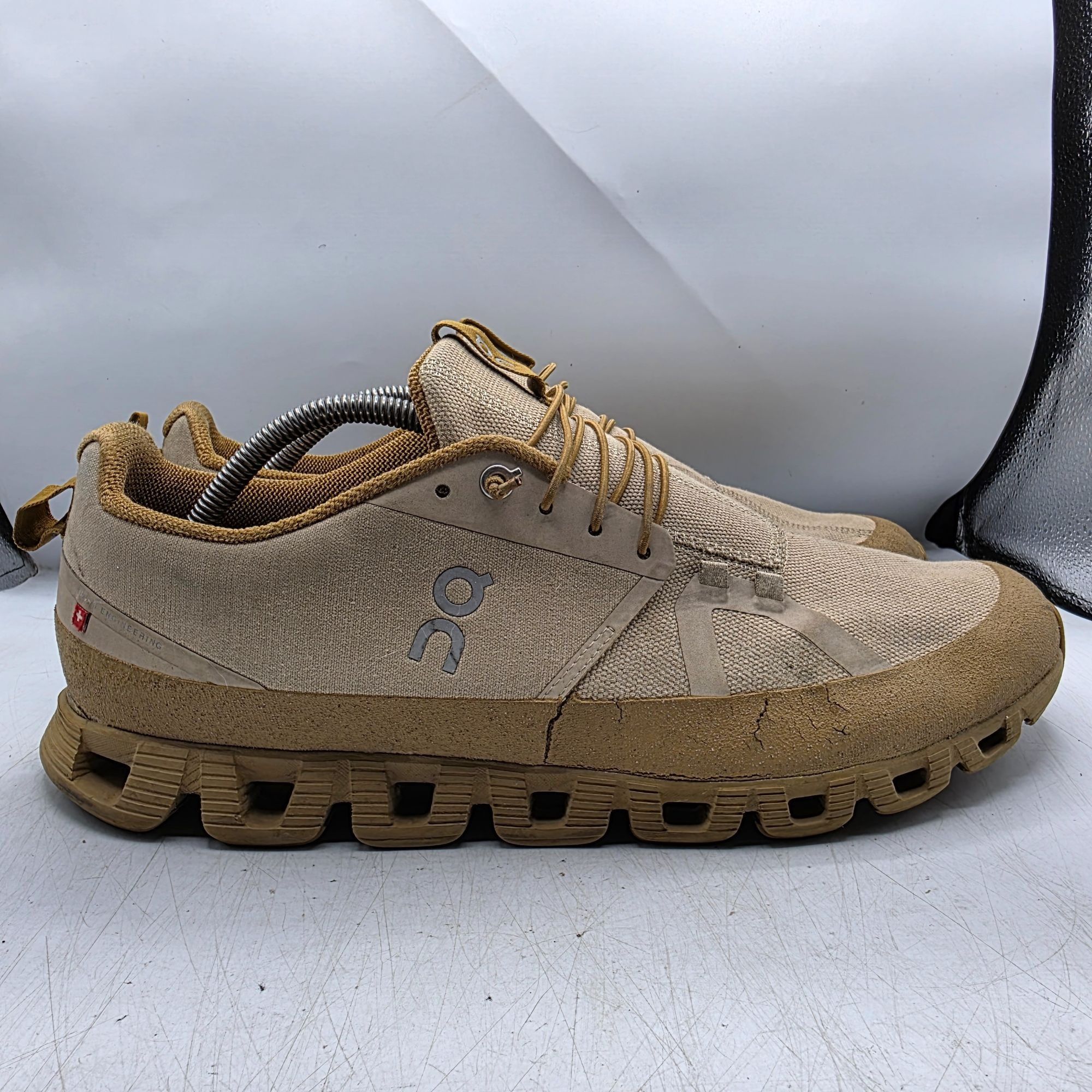 On On Cloud Running Dip Mens 12.5 Beige Tan Athletic Shoes Walk Size US 12.5 / EU 45-46 - 12 Thumbnail