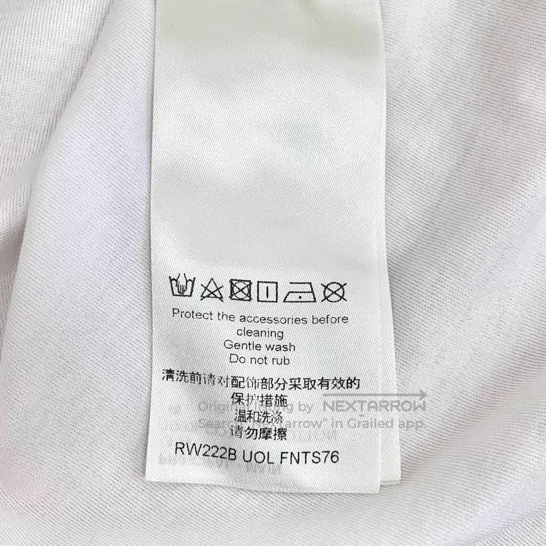 Louis Vuitton Louis Vuitton White square button embellished cotton crew Size US XS / EU 42 / 0 - 8 Thumbnail