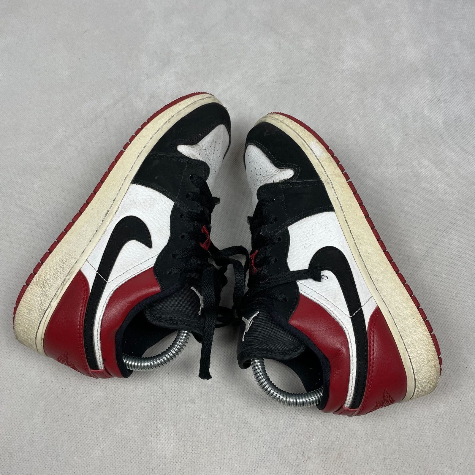Nike Nike Air Jordan 1 Low GS 553560-116 Leather Sneakers 5.5 Size US 5.5 / EU 38 - 3 Thumbnail
