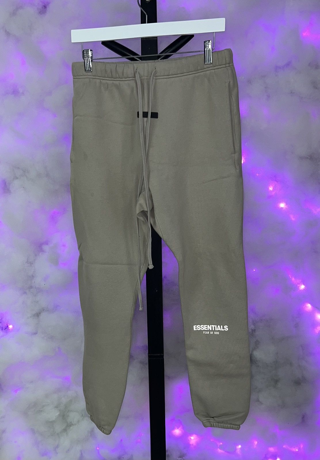 Fear of God × Pacsun Fear Of God Essentials Sweat Pants String / Tan Size US 30 / EU 46 - 1 Thumbnail
