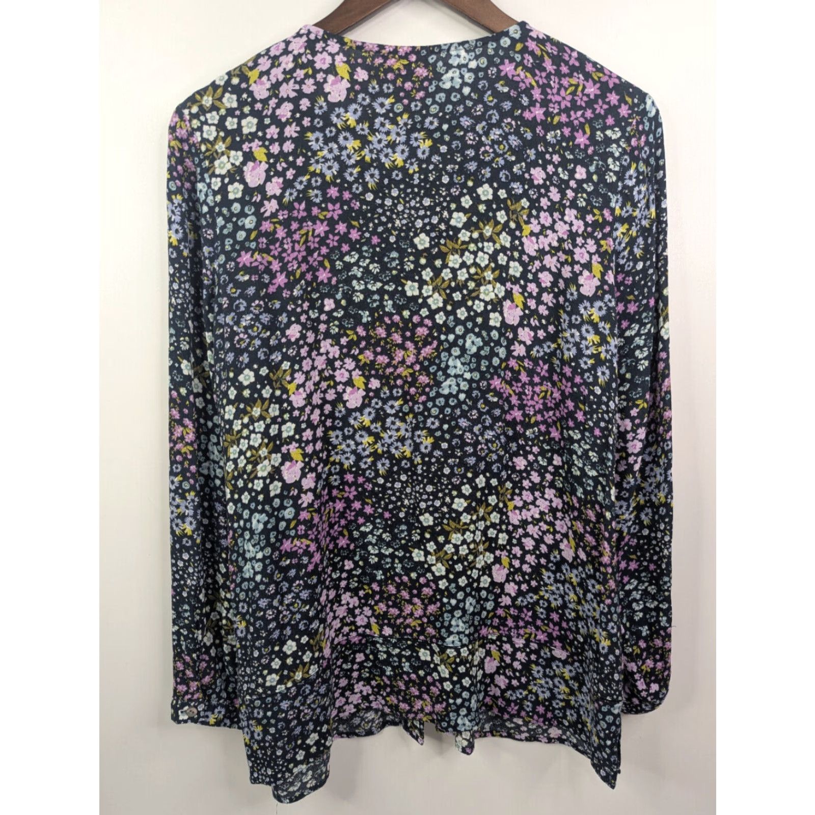 J. Jill J Jill Button Purple Floral Tunic Top Womens M Long Sleeve Boho Rayon Shirt Size M / US 6-8 / IT 42-44 - 4 Thumbnail