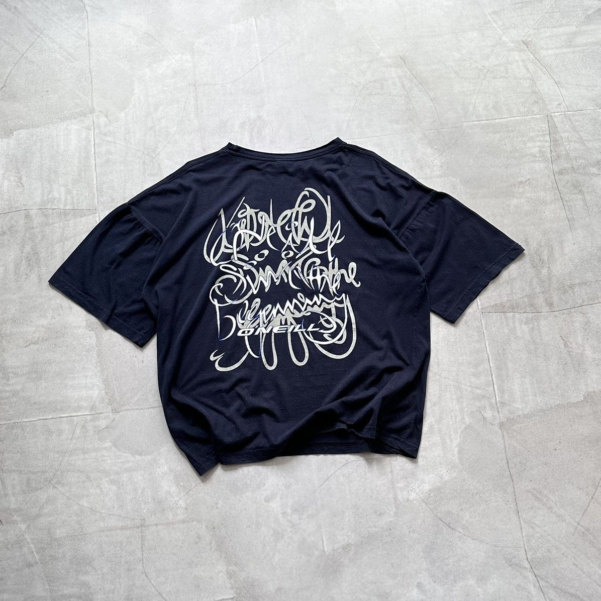 O'Neill 00s Oneill Tribal Big Logo Boxy T Shirt Oakley Mambo Vibe Size US L / EU 52-54 / 3 - 1 Thumbnail