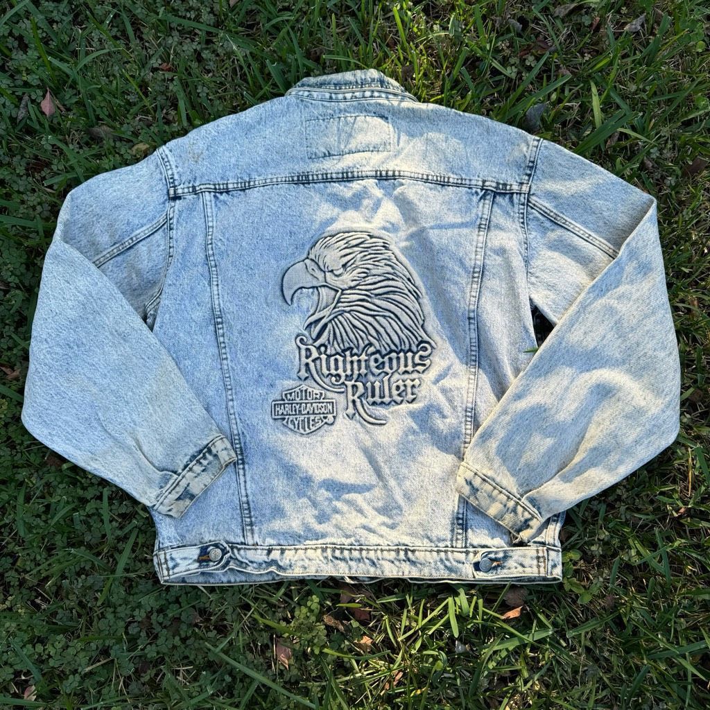 Harley Davidson Vintage Harley Davidson Light Wash Denim Jacket Large Emboss Size US XL / EU 56 / 4 - 2 Thumbnail