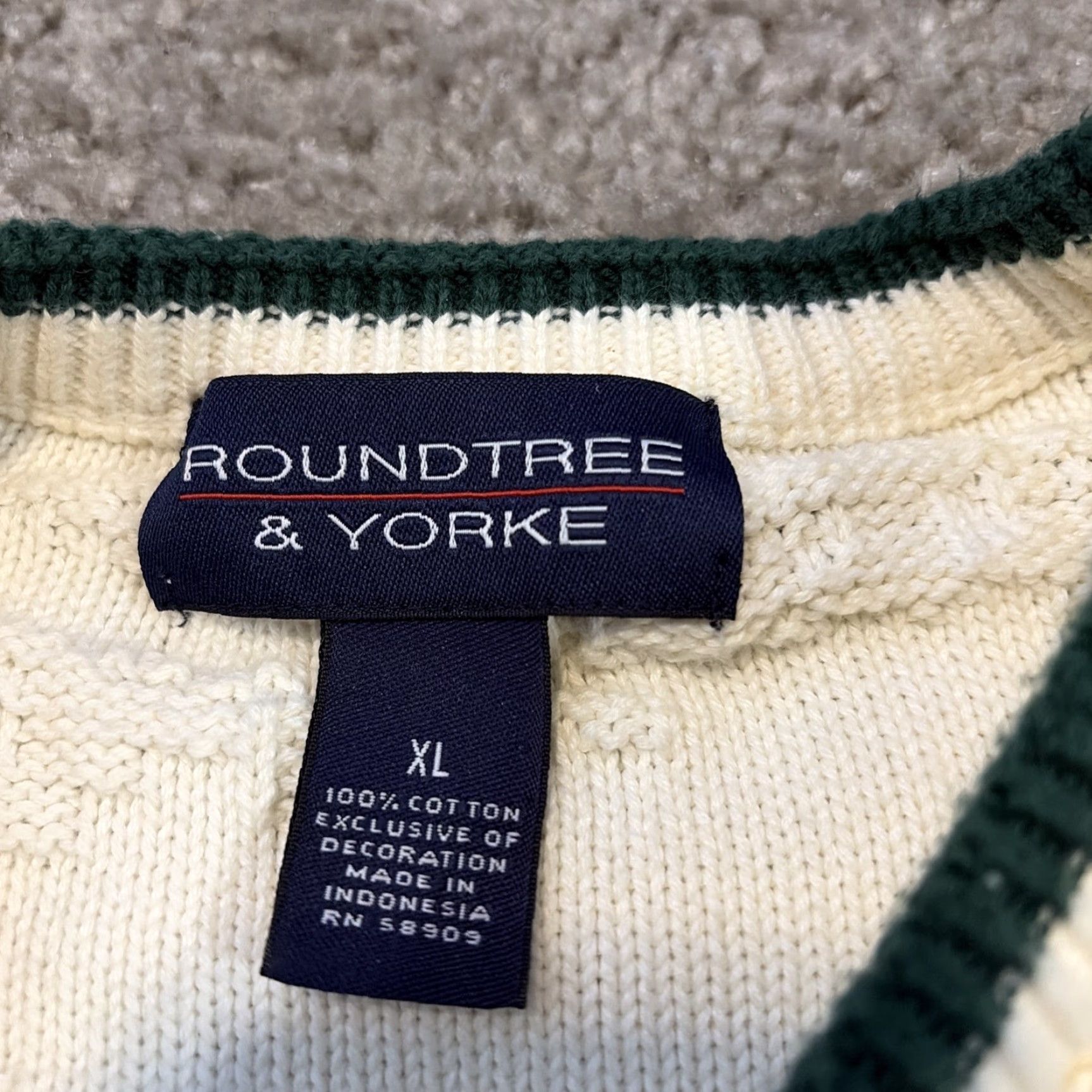 Roundtree & Yorke VINTAGE Roundtree & Yorke Christmas Tree White Green Cotton Knit XL Sweater Size US XL / EU 56 / 4 - 5 Thumbnail