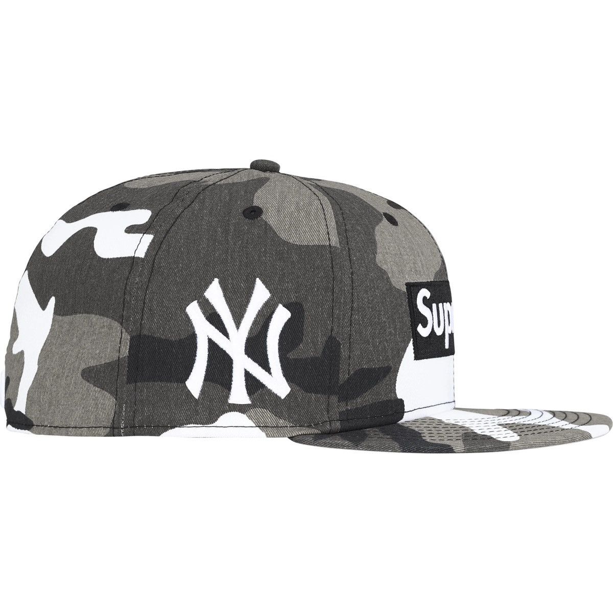 New Era × New York Yankees × Supreme MLB Teams Box Logo Fitted Hat, Snow Camo (7 1/4) [F/W 2025] Size ONE SIZE - 3 Thumbnail
