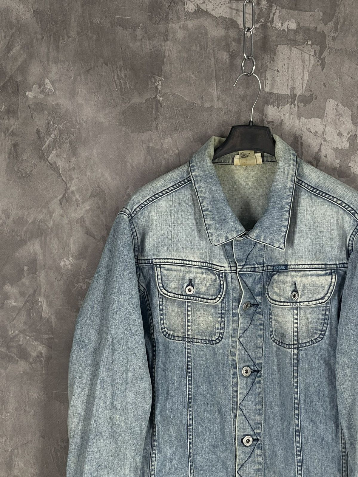 Diesel × Vintage Diesel Vintage Y2K Faded Grunge Denim Jacket Size XL / US 12-14 / IT 48-50 - 3 Thumbnail