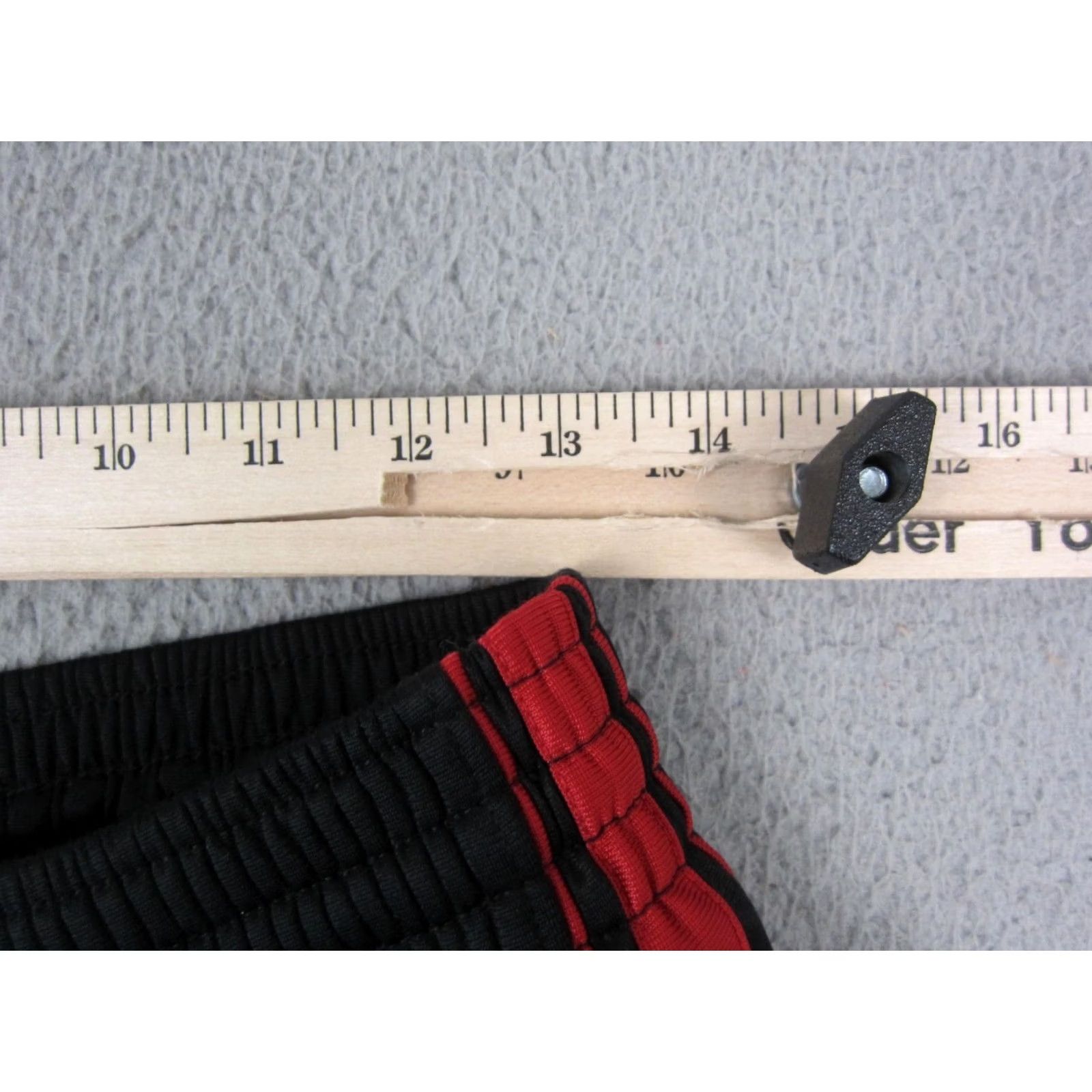 Nike Nike Track Pants Mens M Black Athletic 90s Windbreaker Swoosh Baggy Sweat Pants Vintage 90s Nike Mens Track Pants Black M Size US 26 / EU 42 - 6 Thumbnail